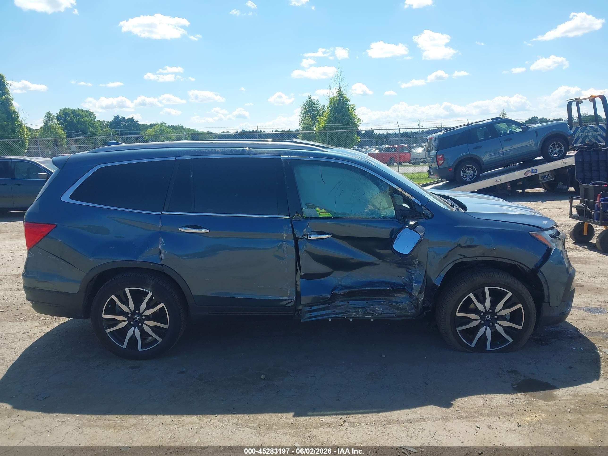 2021 Honda Pilot Awd Touring 8 Passenger Синий vin: 5FNYF6H90MB055630