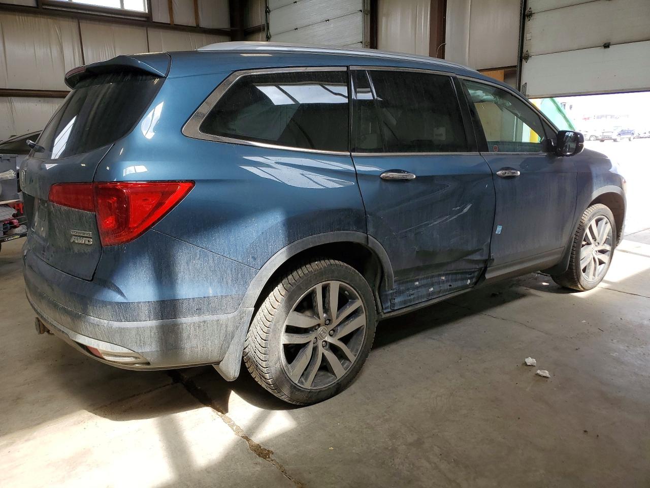 2018 Honda Pilot Touring Blue vin: 5FNYF6H92JB503037