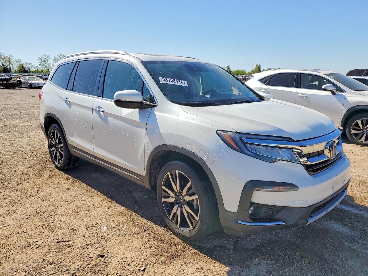 2021 Honda Pilot Touring White vin: 5FNYF6H92MB002038