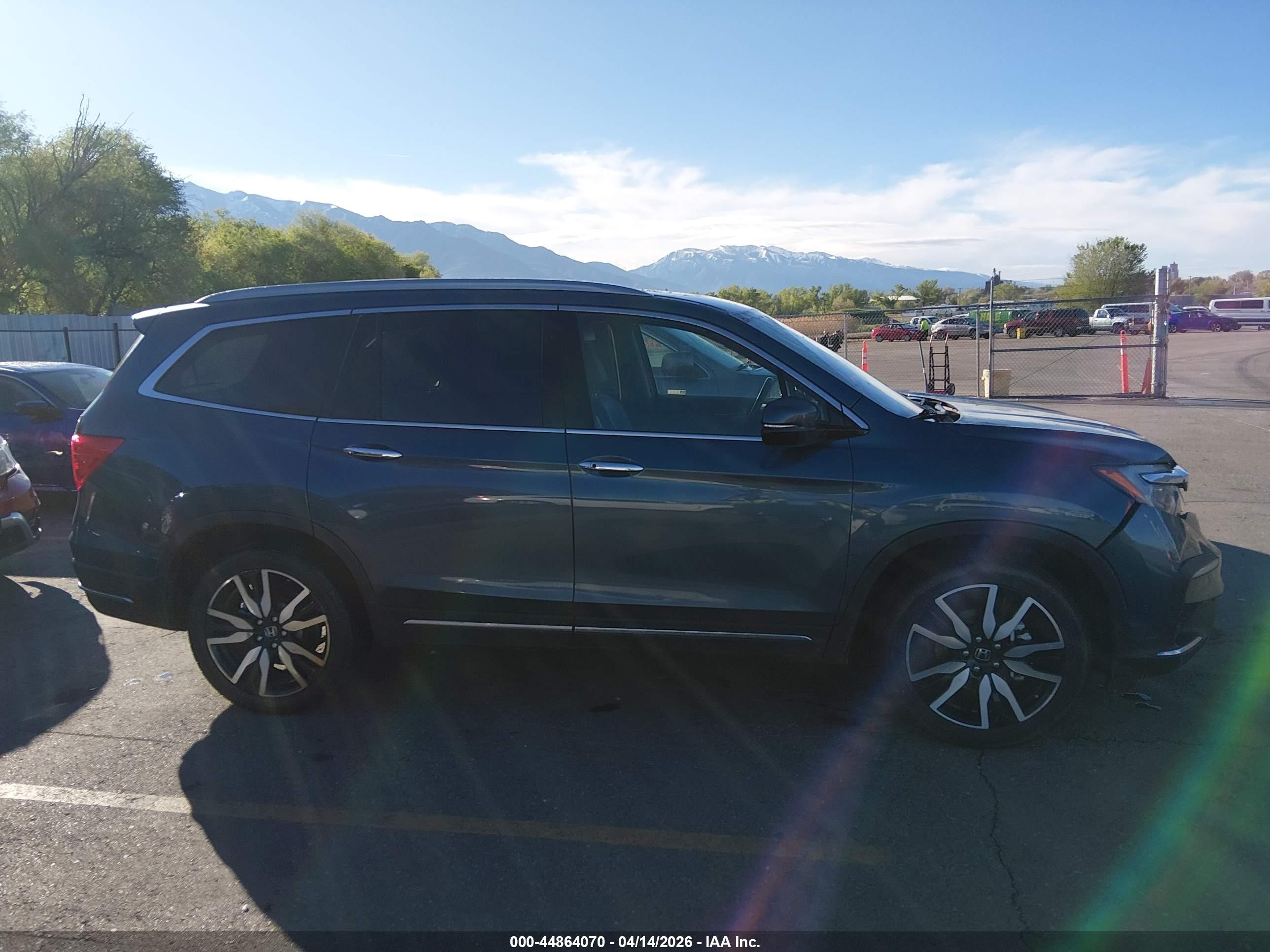 2022 Honda Pilot Awd Touring 8 Passenger Синий vin: 5FNYF6H93NB002776