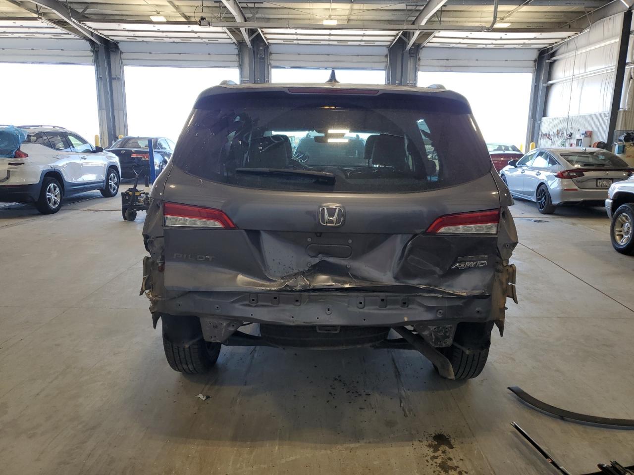 2021 Honda Pilot Touring Серый vin: 5FNYF6H94MB034098
