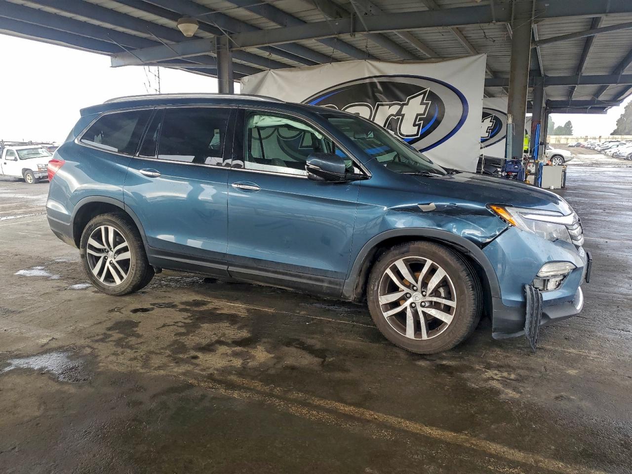 Price & History 2018 Honda Pilot Touring 3.5l 6 vin