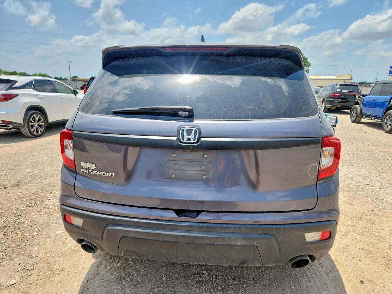 2019 Honda Passport Exl Black vin: 5FNYF7H51KB011037