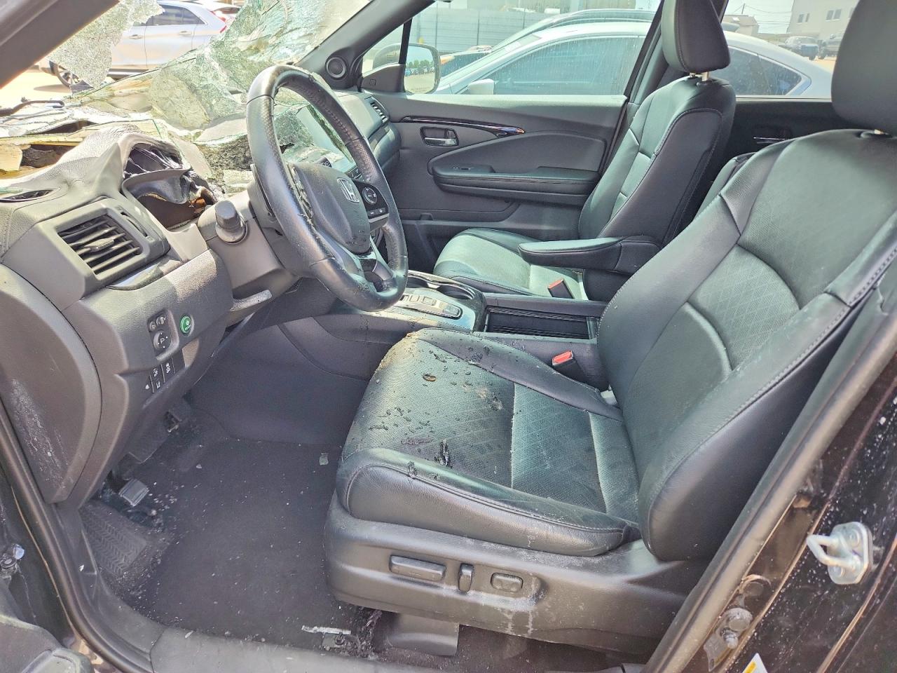 2019 Honda Passport Touring Черный vin: 5FNYF7H95KB000819