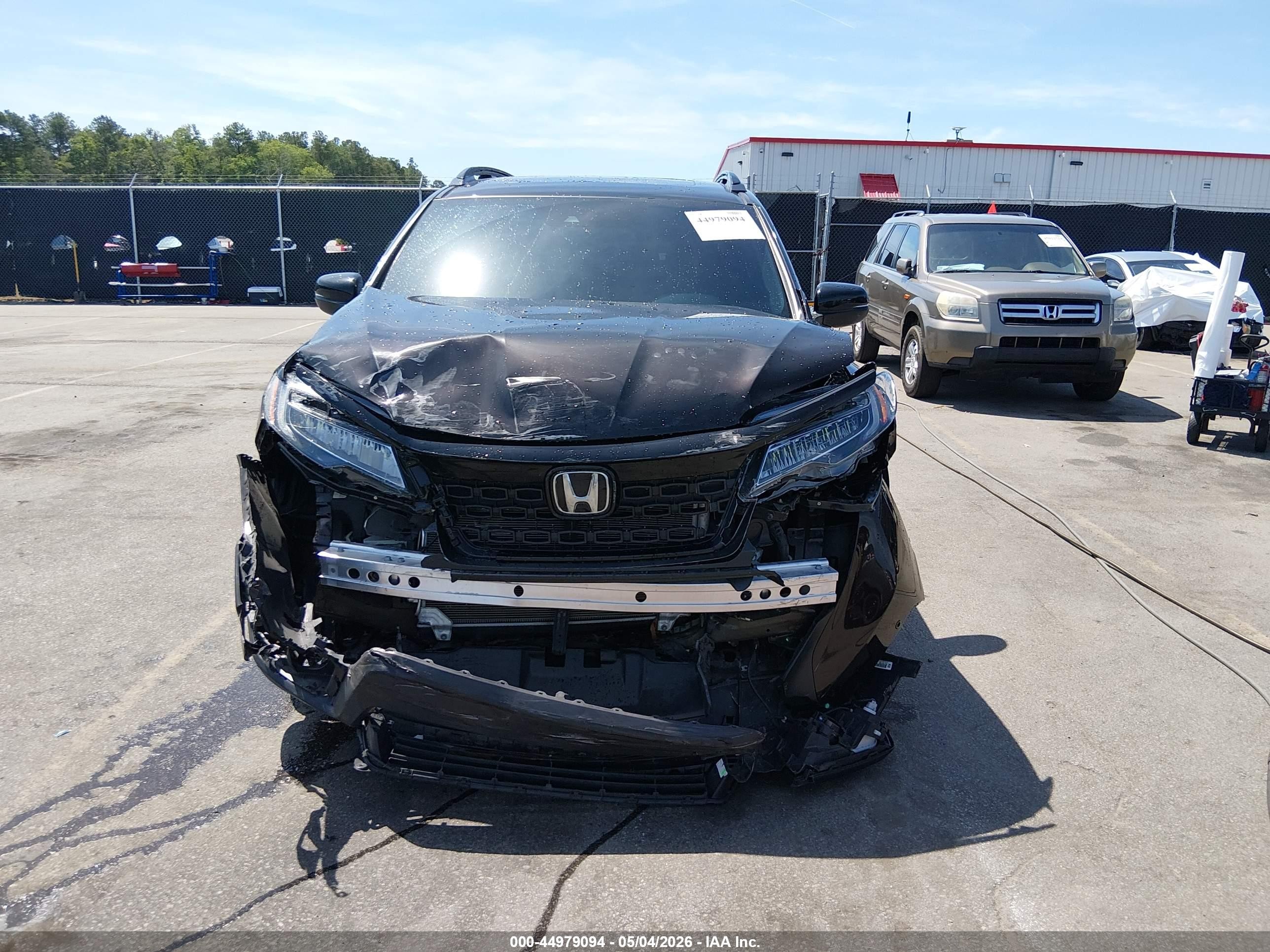 2021 Honda Passport 2wd Touring Black vin: 5FNYF7H98MB010800
