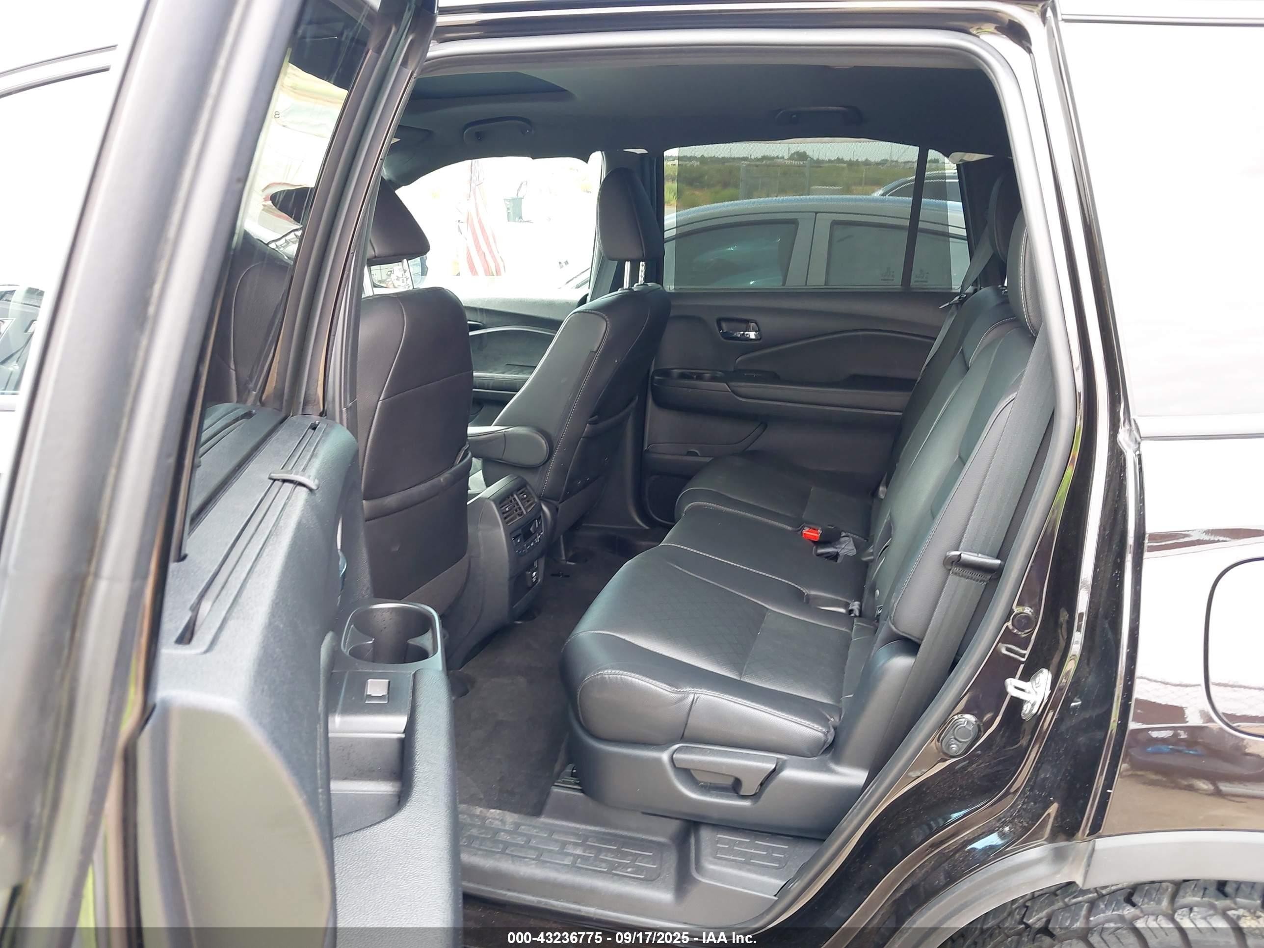 2020 Honda Passport Awd Elite Черный vin: 5FNYF8H00LB003152