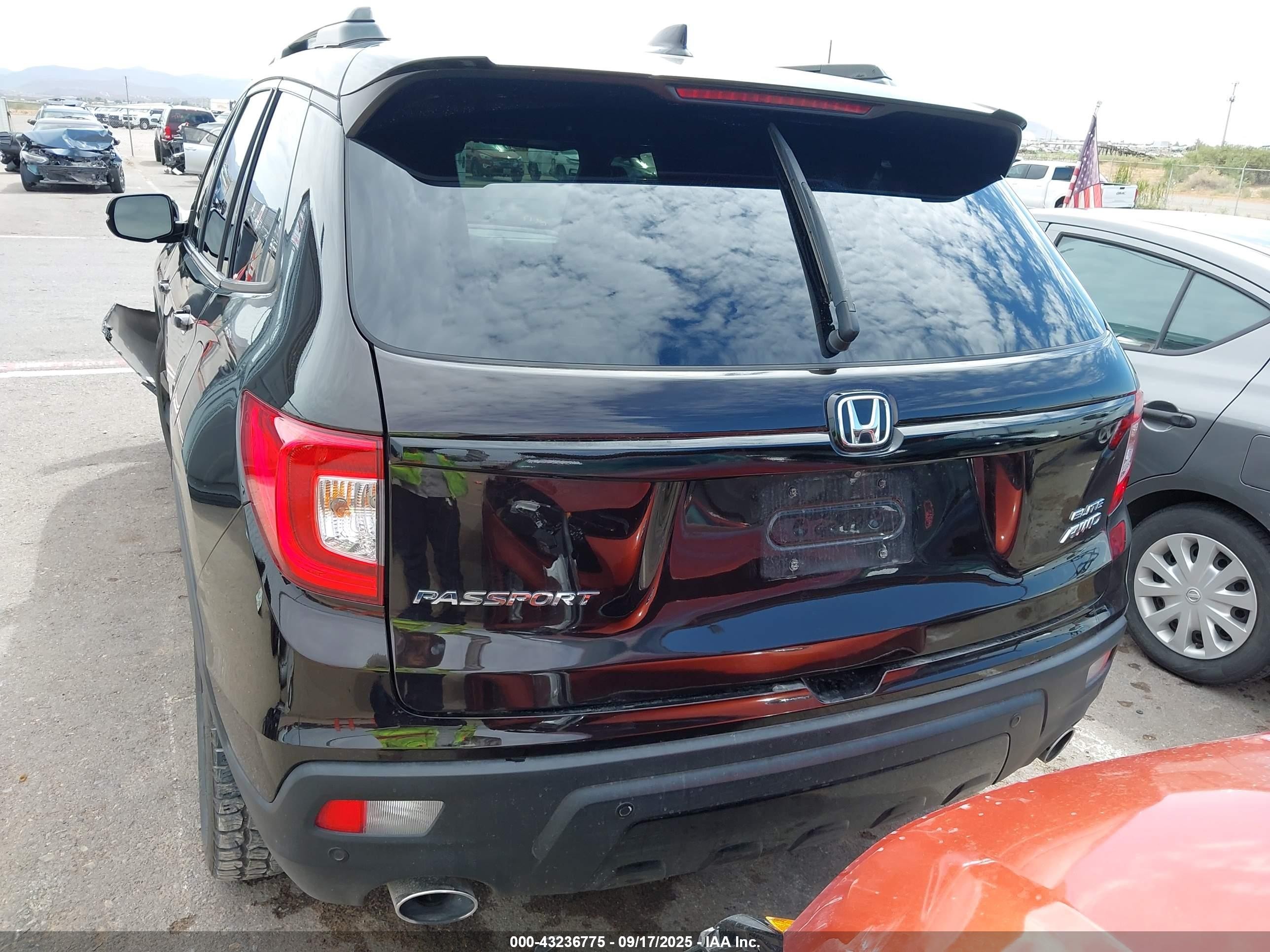 2020 Honda Passport Awd Elite Черный vin: 5FNYF8H00LB003152