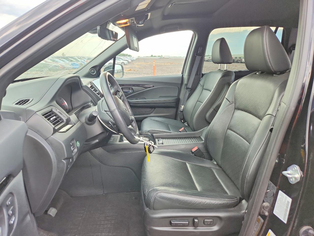 2021 Honda Passport Elite Black vin: 5FNYF8H01MB039627