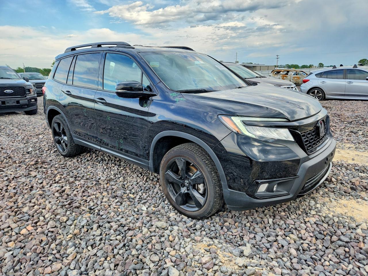 2021 Honda Passport Elite Black vin: 5FNYF8H01MB039627