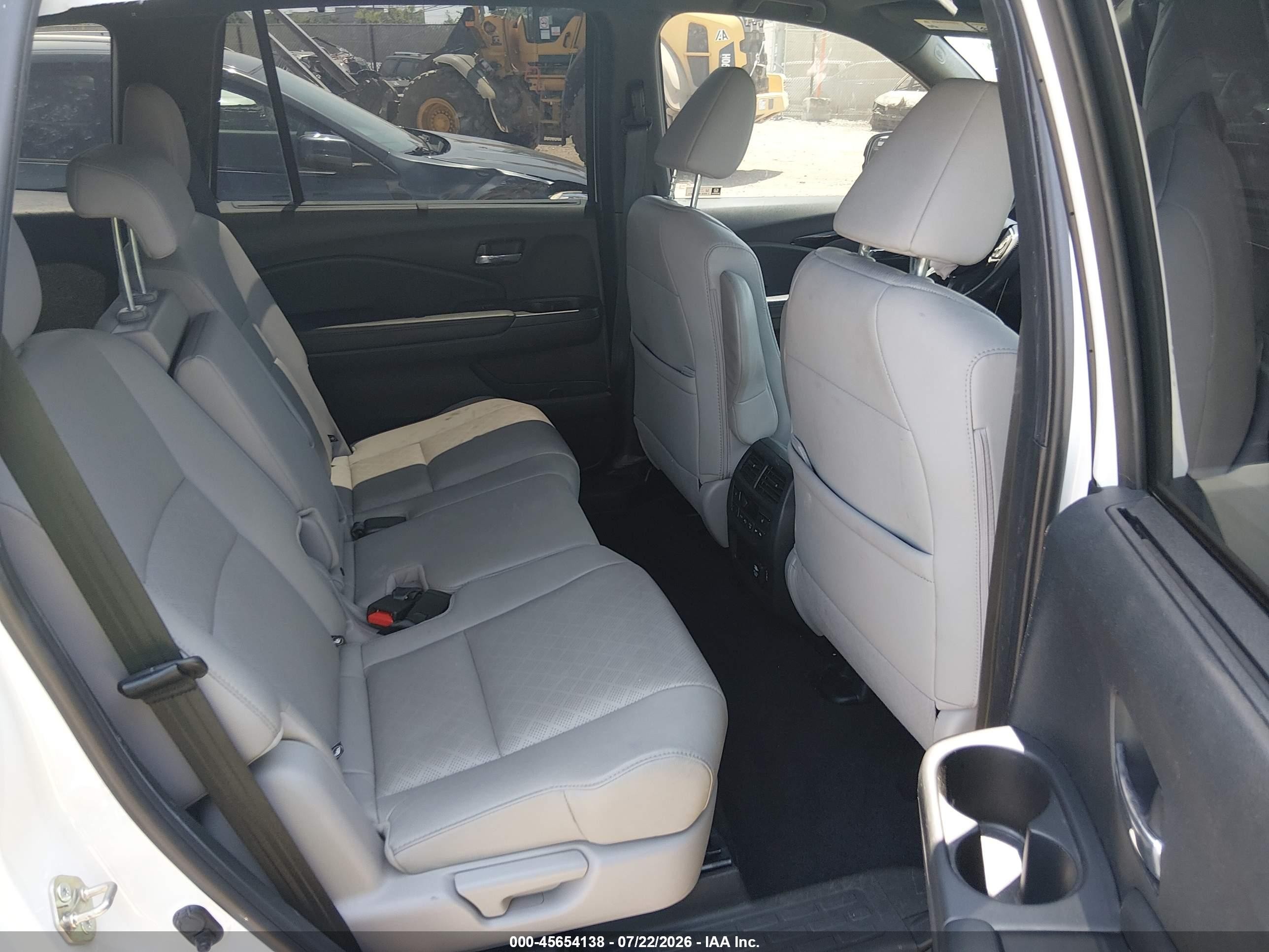 2020 Honda Passport Awd Elite White vin: 5FNYF8H02LB002892