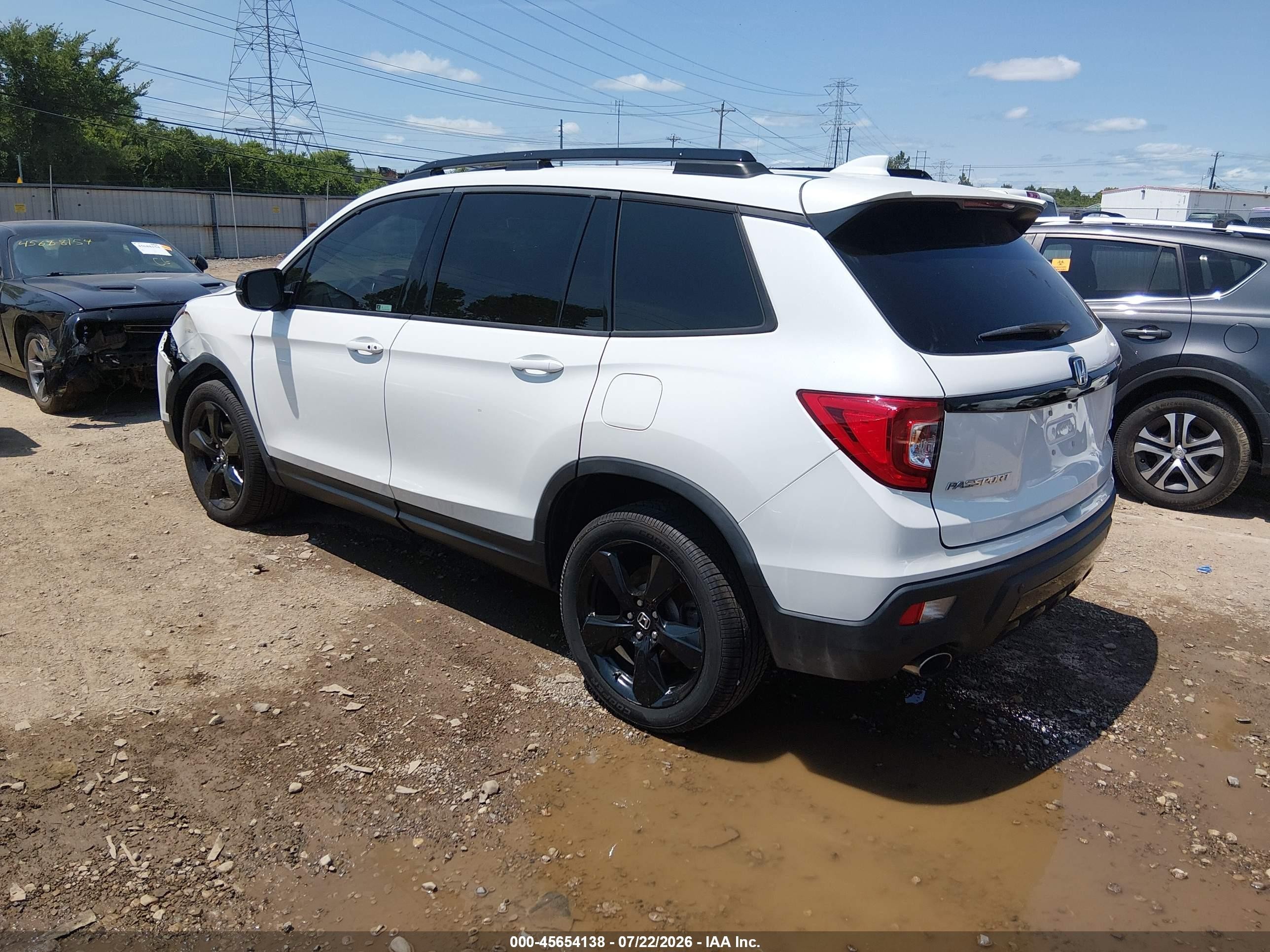 2020 Honda Passport Awd Elite White vin: 5FNYF8H02LB002892