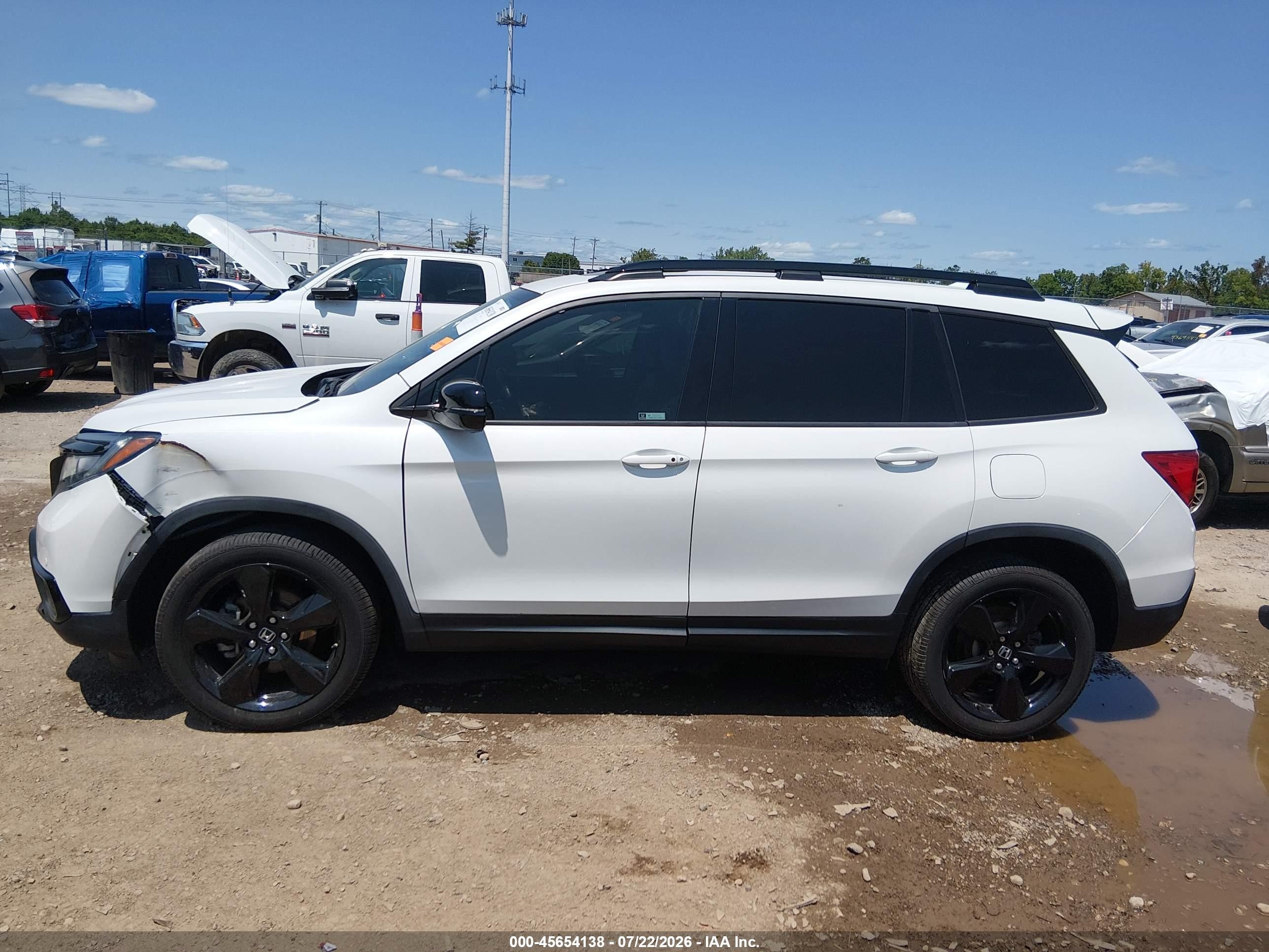2020 Honda Passport Awd Elite White vin: 5FNYF8H02LB002892
