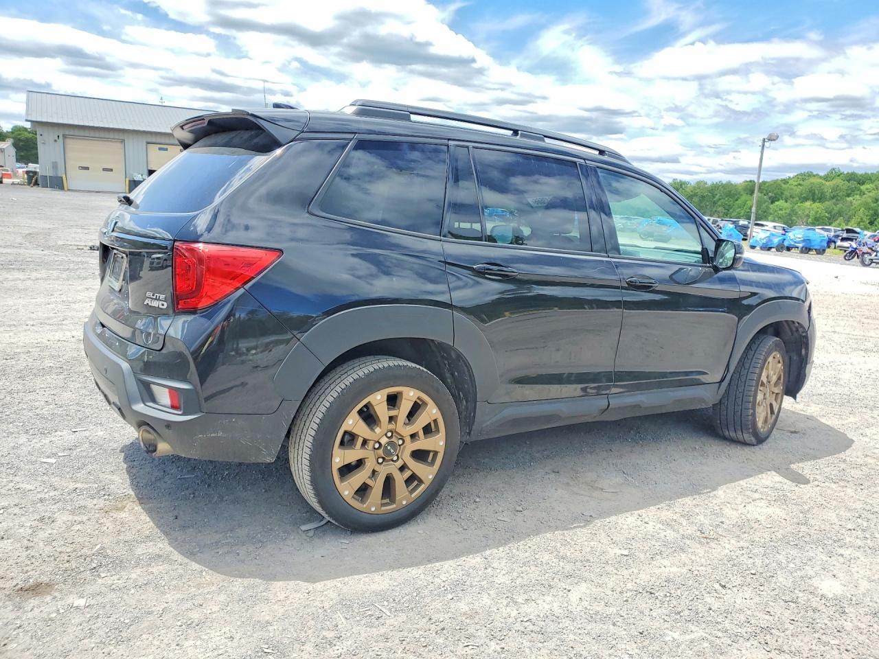 2022 Honda Passport Elite Black vin: 5FNYF8H06NB019181