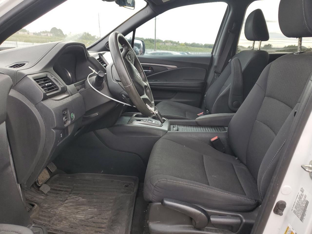 2021 Honda Passport Sport Белый vin: 5FNYF8H25MB001089