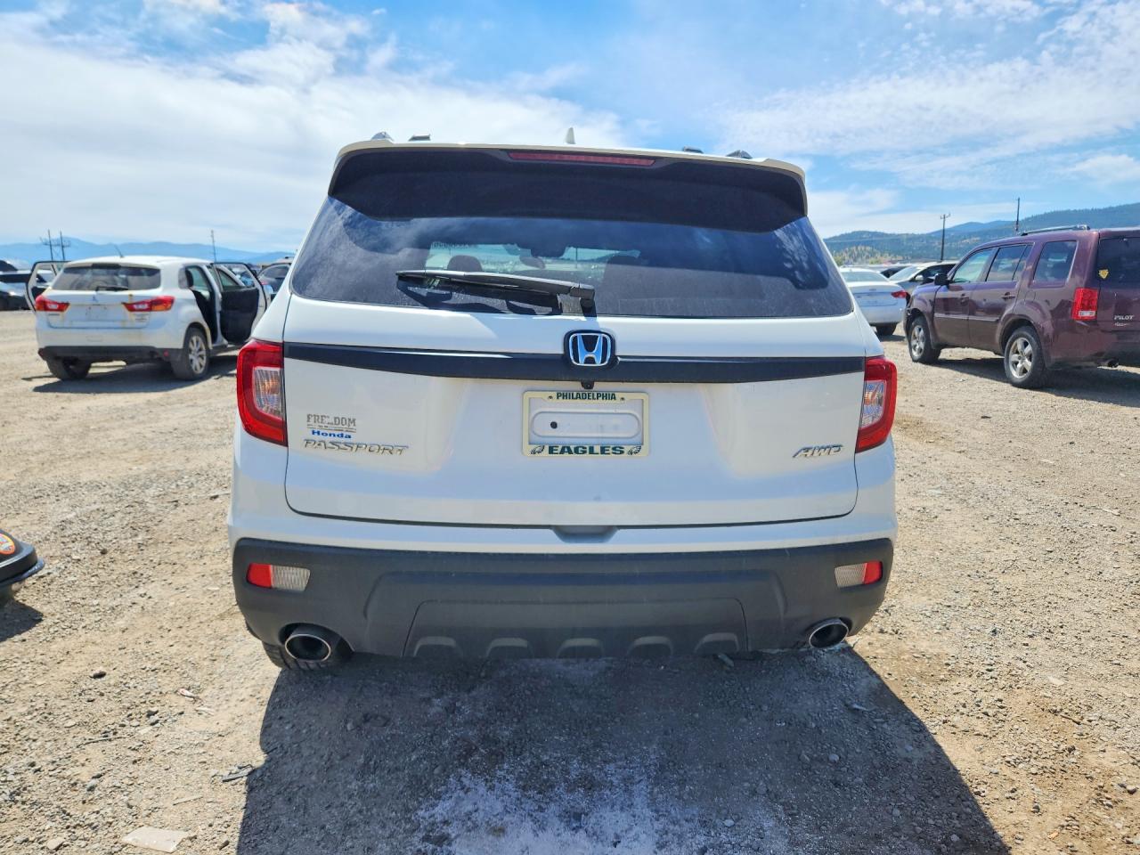 2019 Honda Passport Exl Белый vin: 5FNYF8H52KB000778