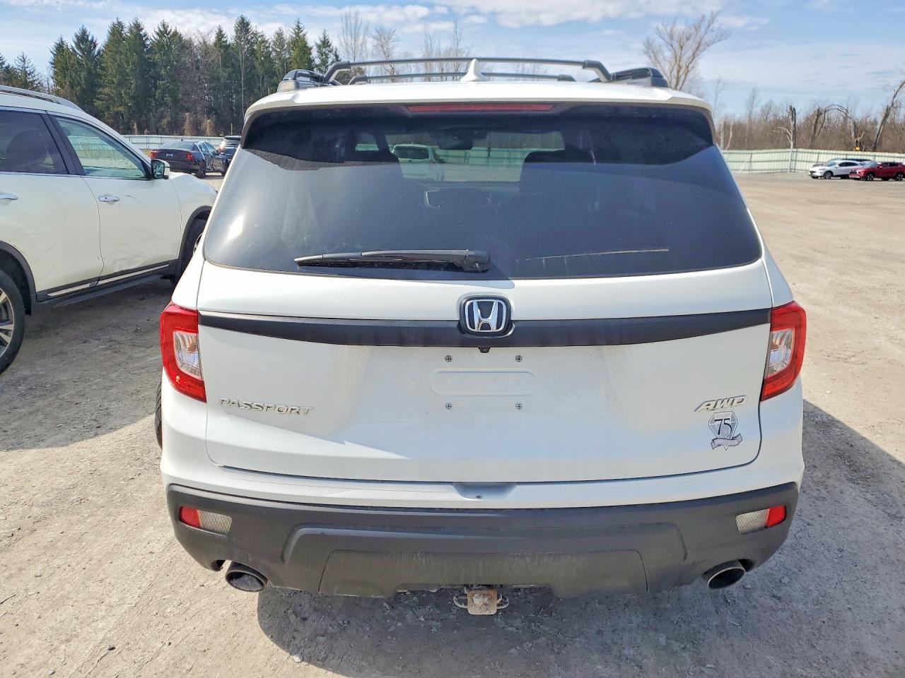2021 Honda Passport Exl White vin: 5FNYF8H58MB011075