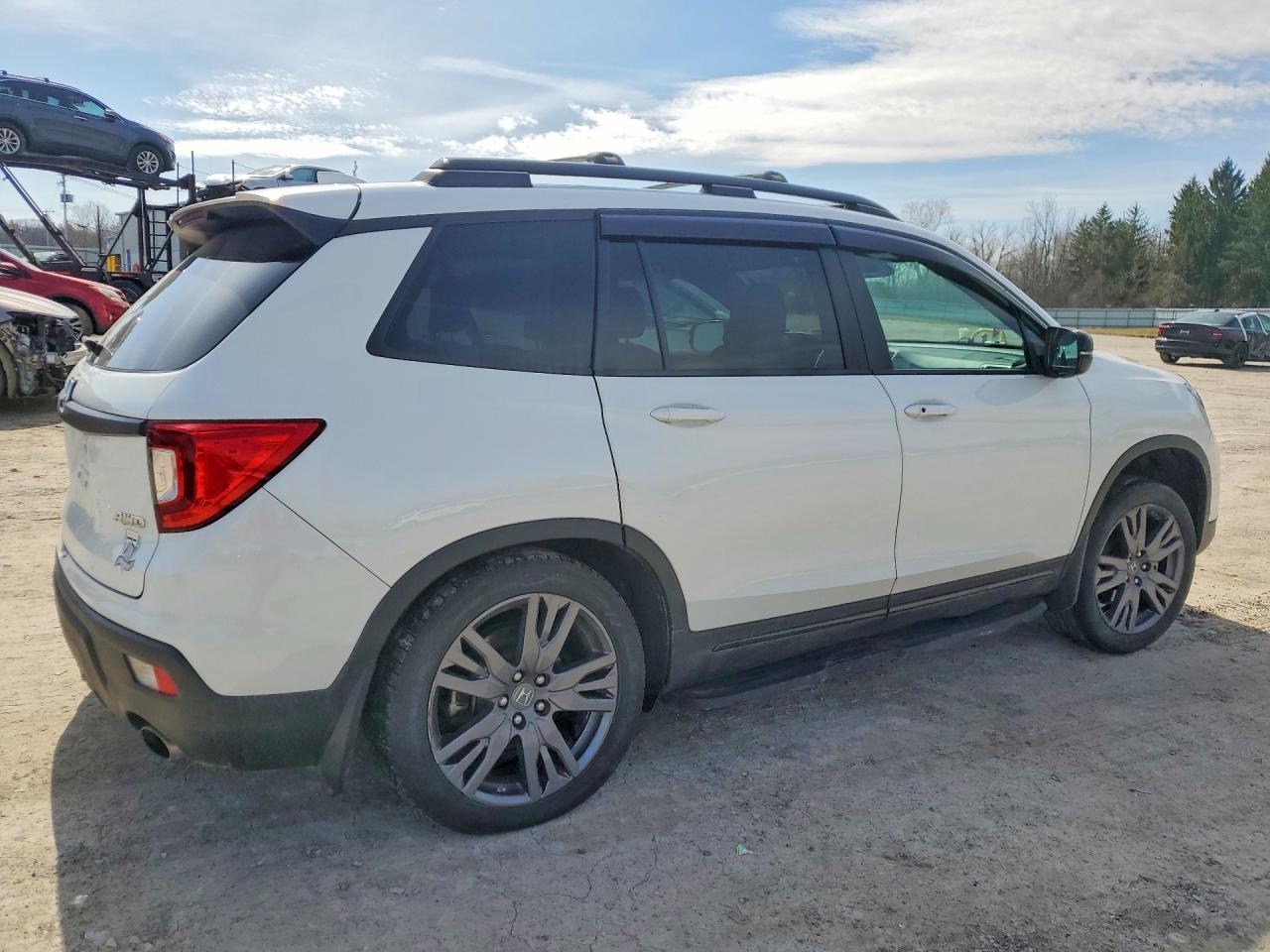 2021 Honda Passport Exl White vin: 5FNYF8H58MB011075