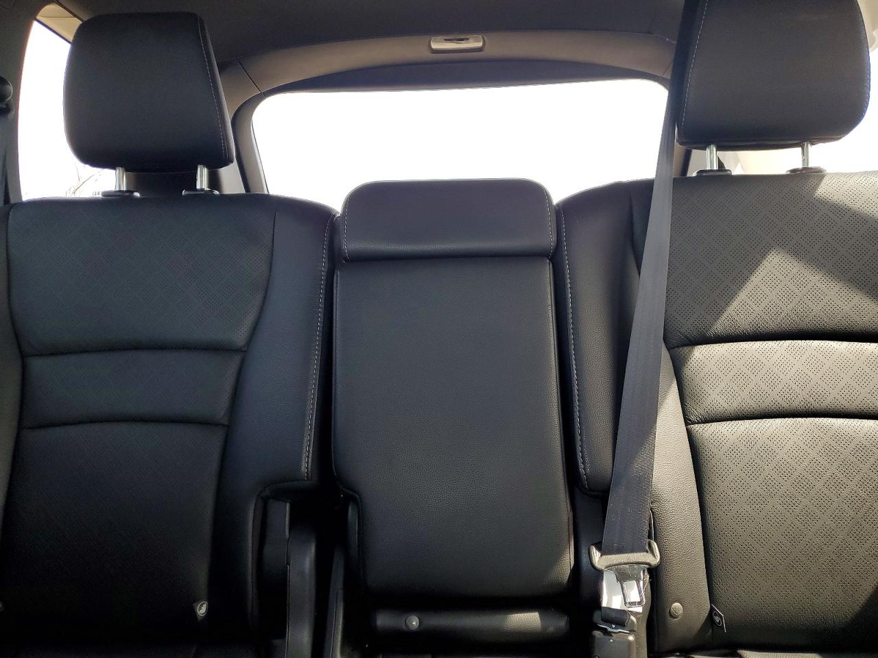 2021 Honda Passport Exl White vin: 5FNYF8H58MB011075