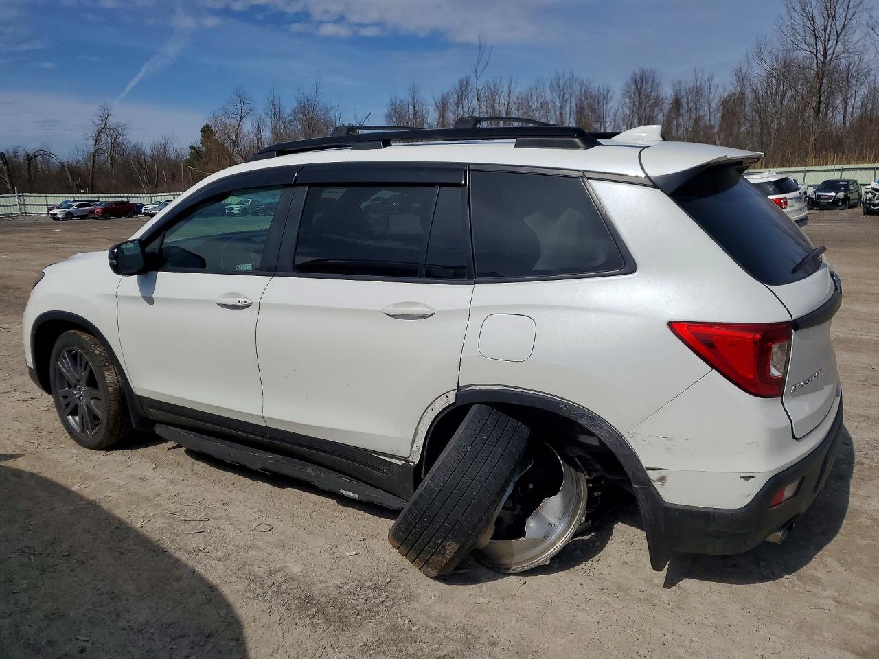 2021 Honda Passport Exl White vin: 5FNYF8H58MB011075