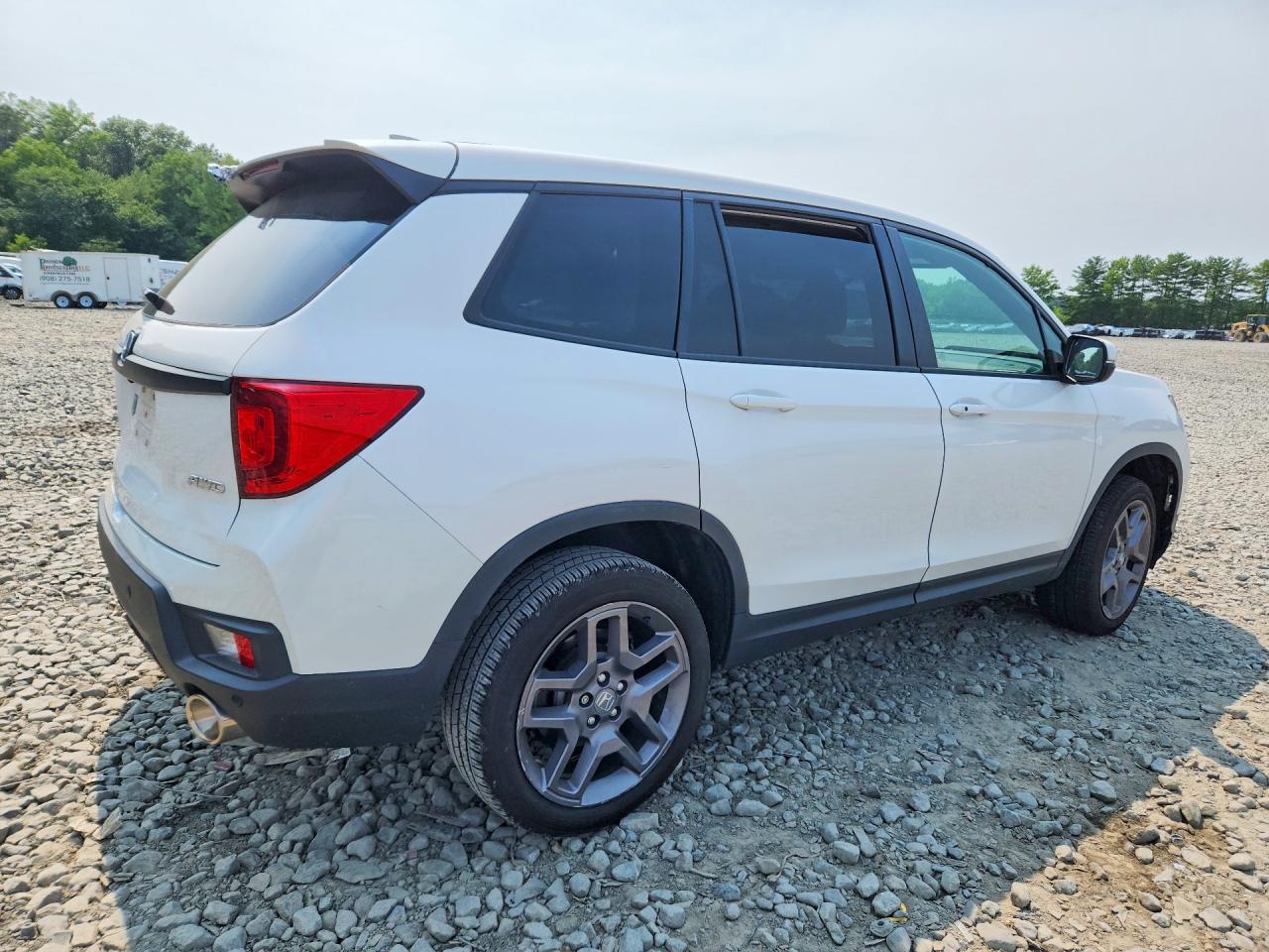 2023 Honda Passport Exl White vin: 5FNYF8H58PB038295