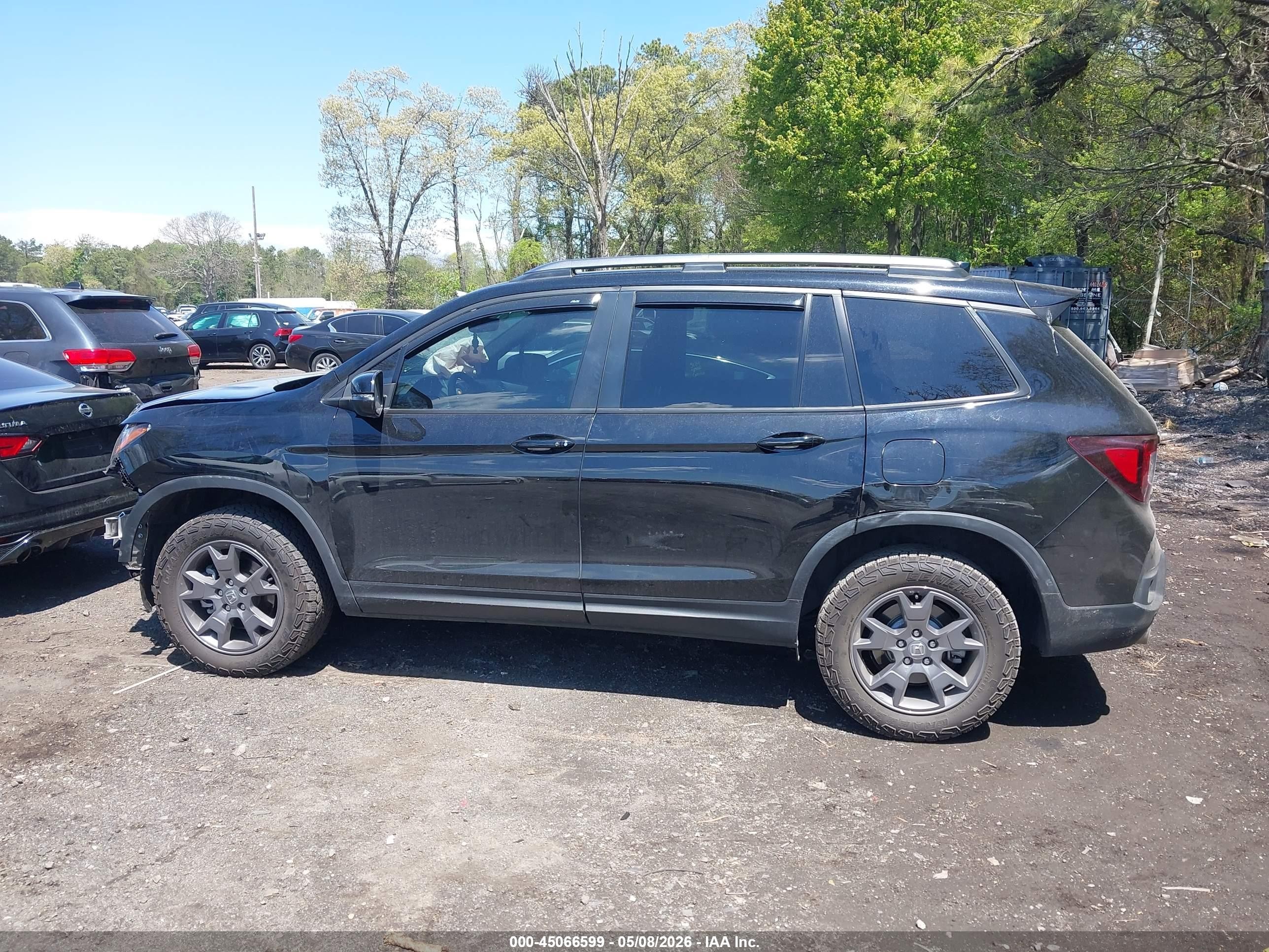 2024 Honda Passport Awd Trailsport Black vin: 5FNYF8H64RB009453
