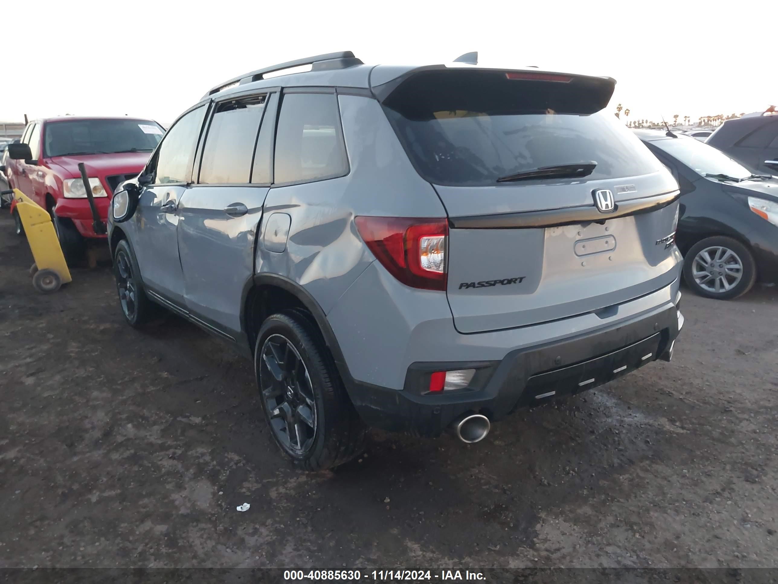 2024 Honda Passport Awd Black Gray vin: 5FNYF8H84RB009762