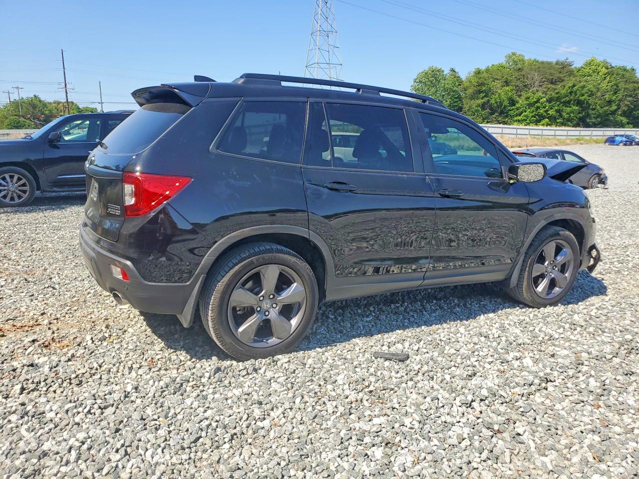 2021 Honda Passport Touring Black vin: 5FNYF8H94MB041046