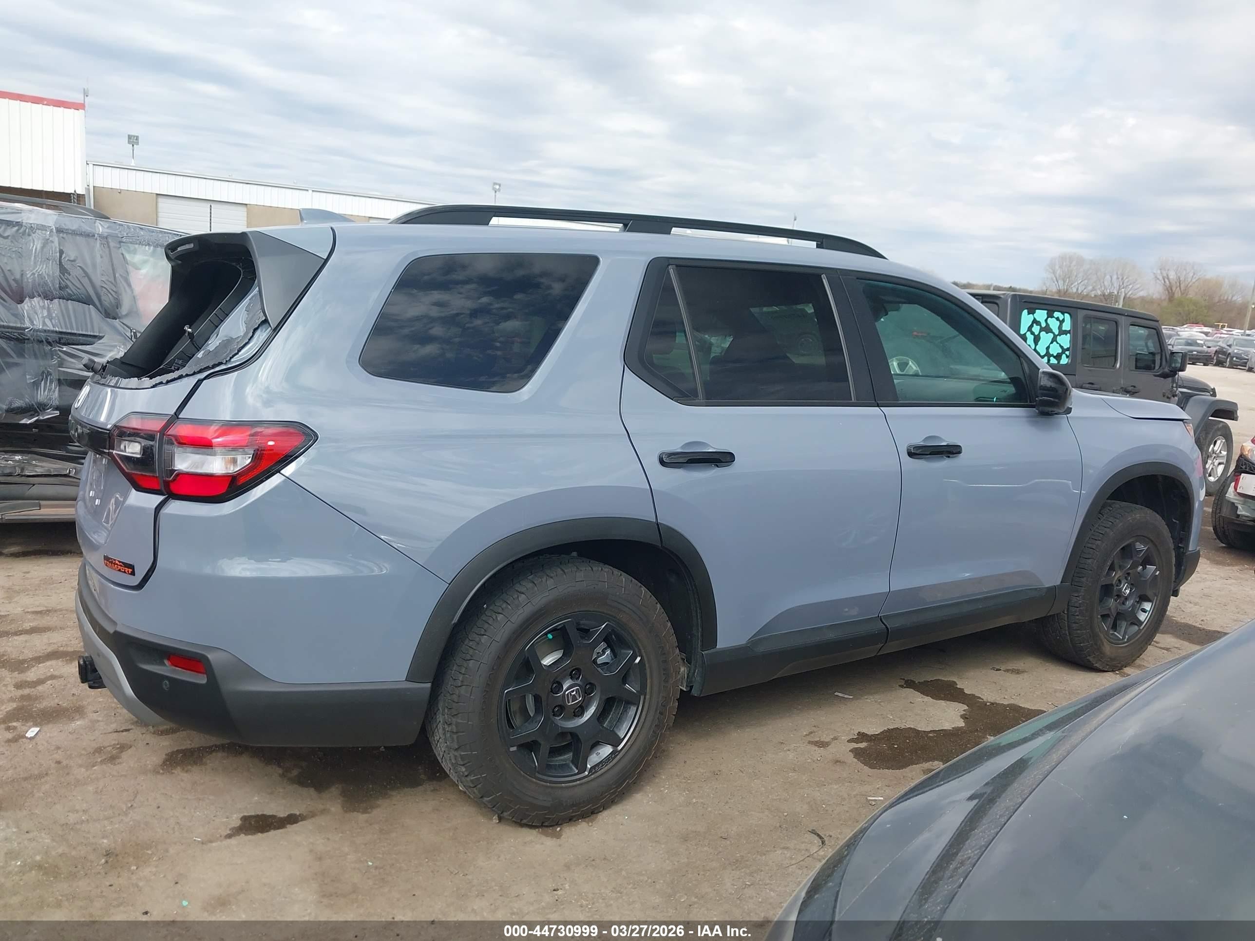 2025 Honda Pilot Trailsport Синий vin: 5FNYG1H63SB190507