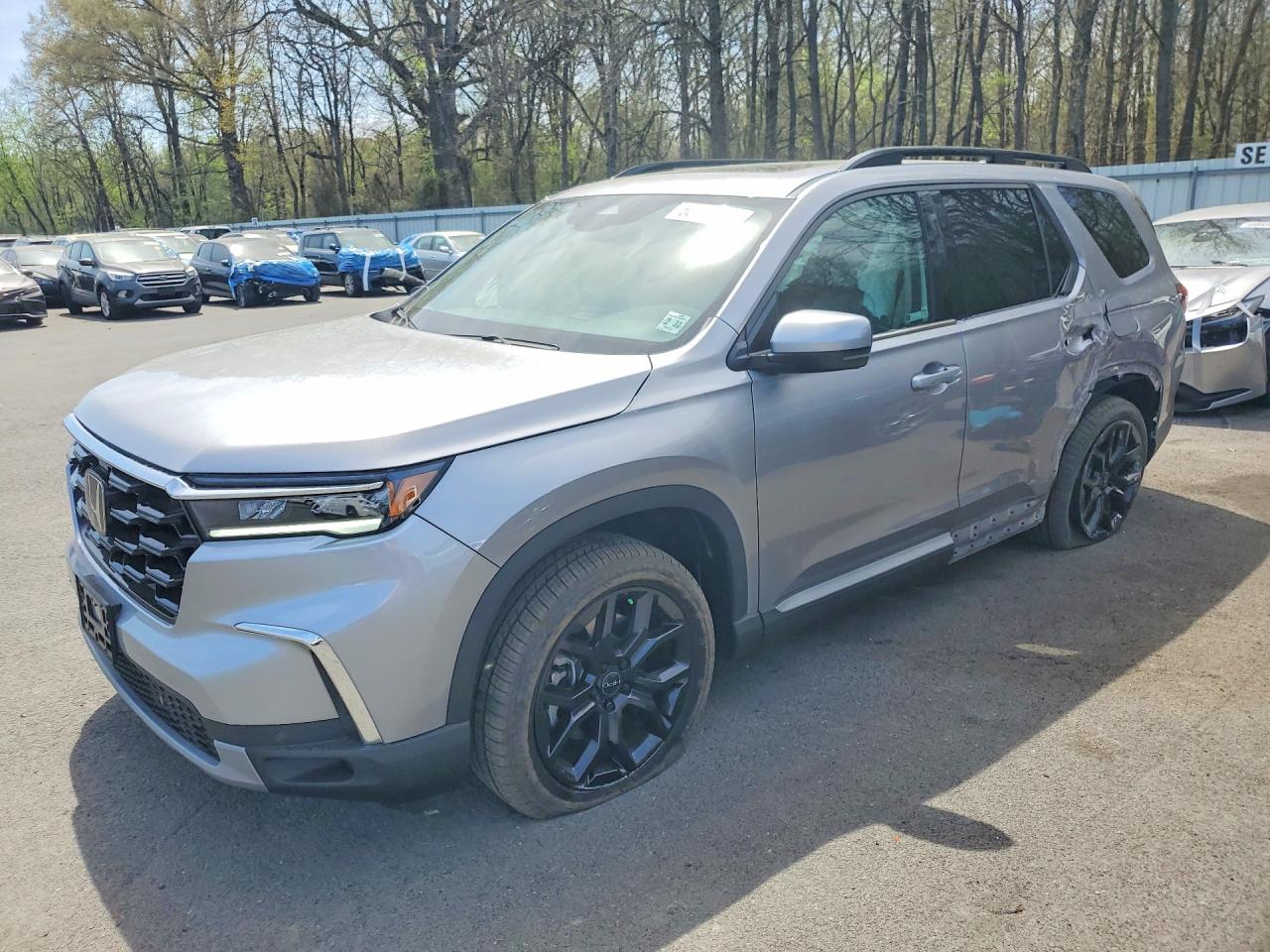 2025 Honda Pilot Touring Silver vin: 5FNYG1H77SB178272