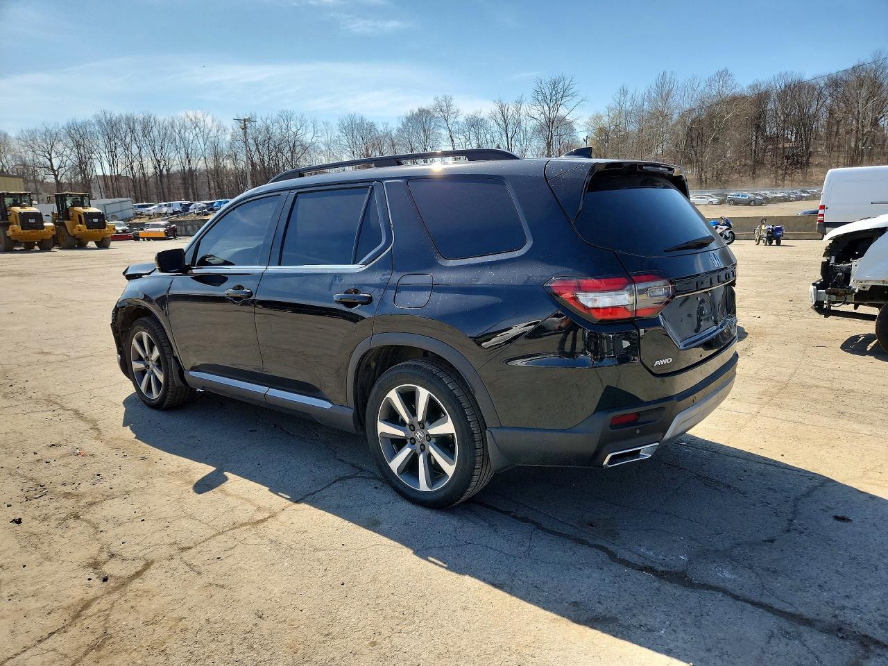 2023 Honda Pilot Touring Black vin: 5FNYG1H79PB016943