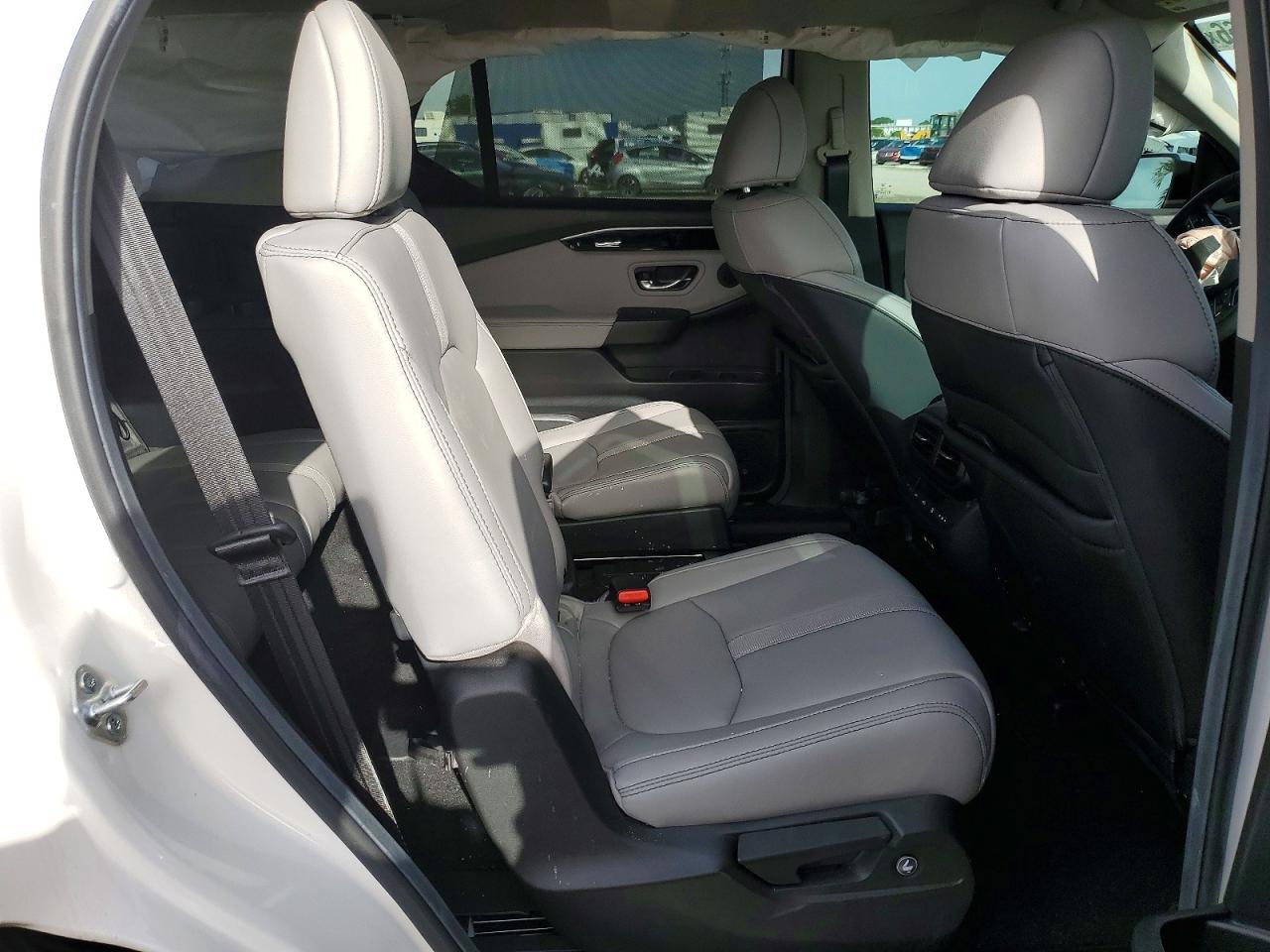 2025 Honda Pilot Exl White vin: 5FNYG2H42SB019266