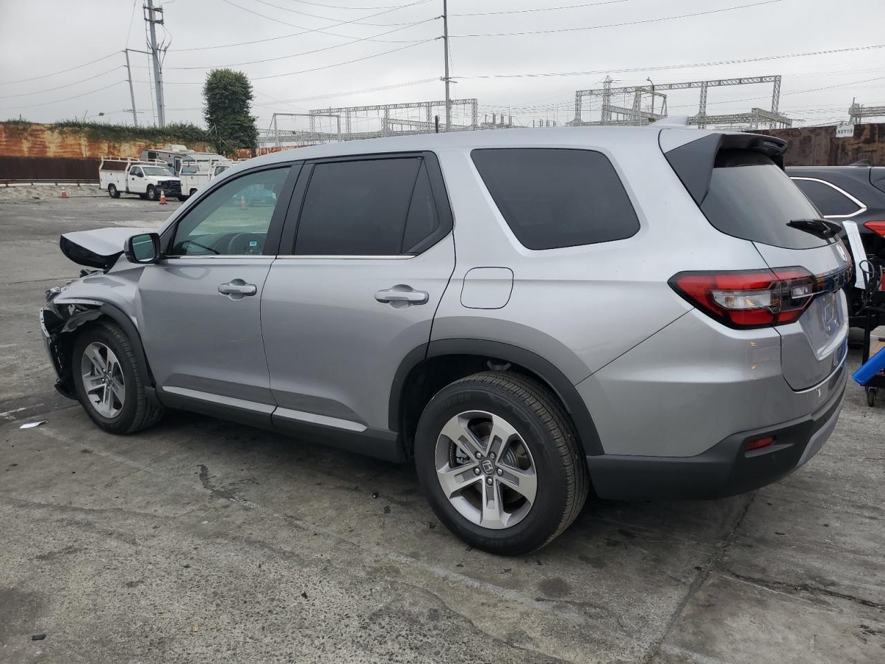 2025 Honda Pilot Exl Silver vin: 5FNYG2H46SB021618