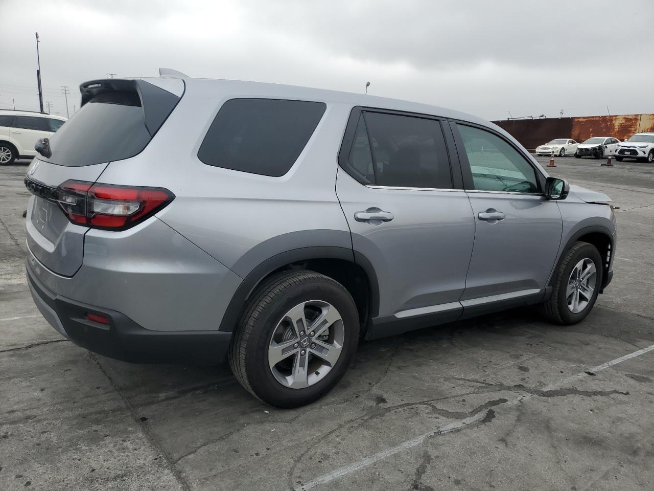 2025 Honda Pilot Exl Silver vin: 5FNYG2H46SB021618