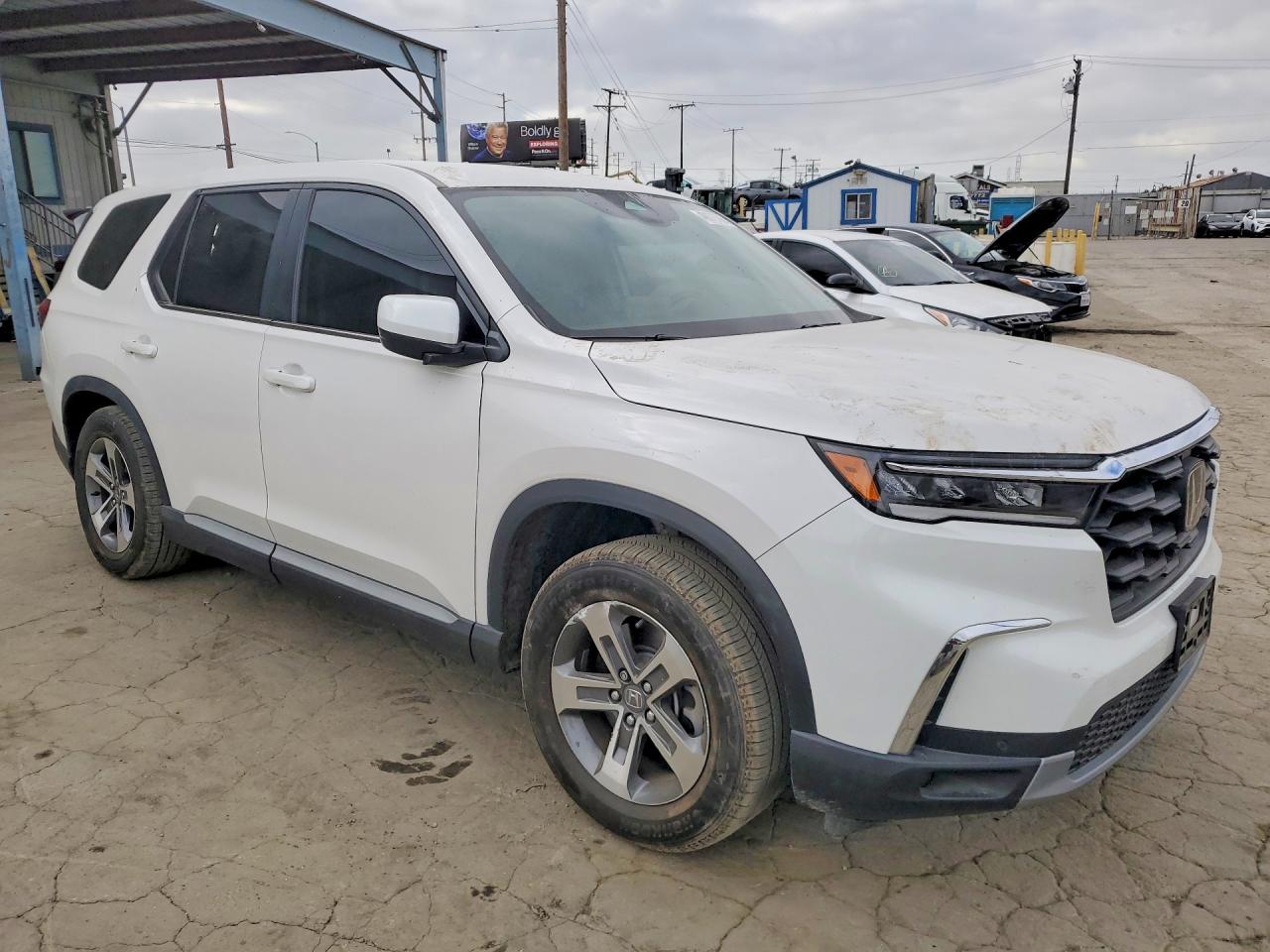 2025 Honda Pilot Exl White vin: 5FNYG2H4XSB005891