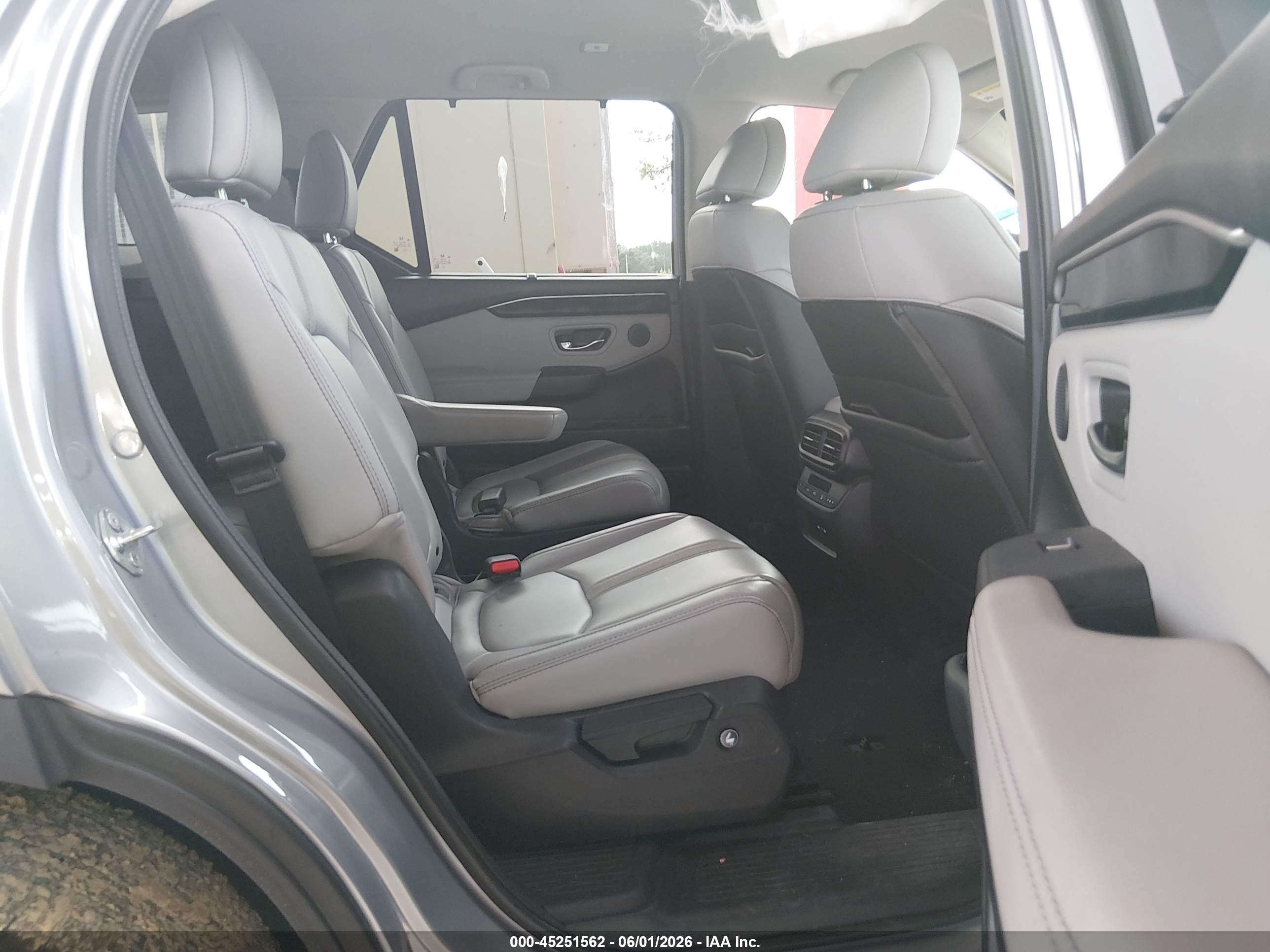 2024 Honda Pilot Ex-l 7 Passenger Gray vin: 5FNYG2H51RB002039
