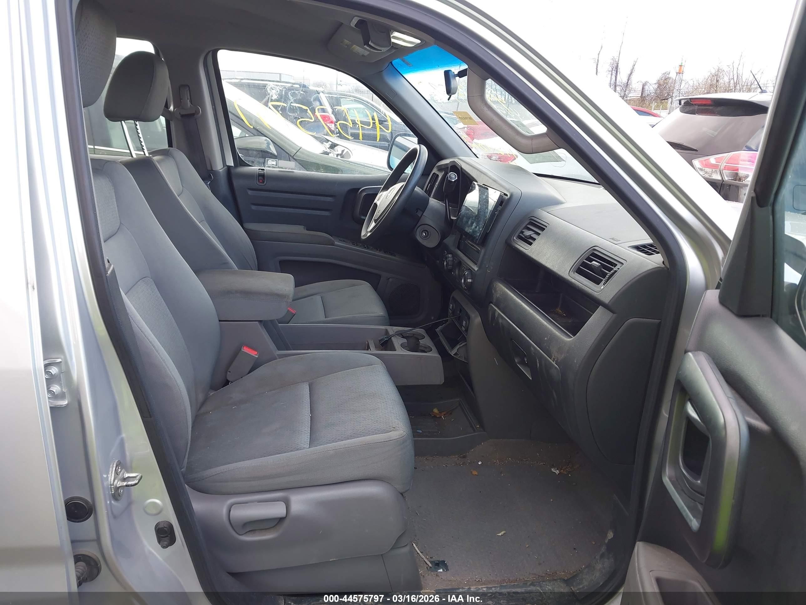 2009 Honda Ridgeline Rt Silver vin: 5FPYK16299B103225
