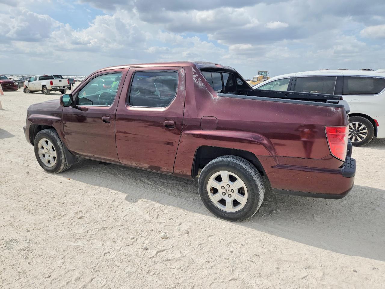 2009 Honda Ridgeline Rts Burgundy vin: 5FPYK16409B101011