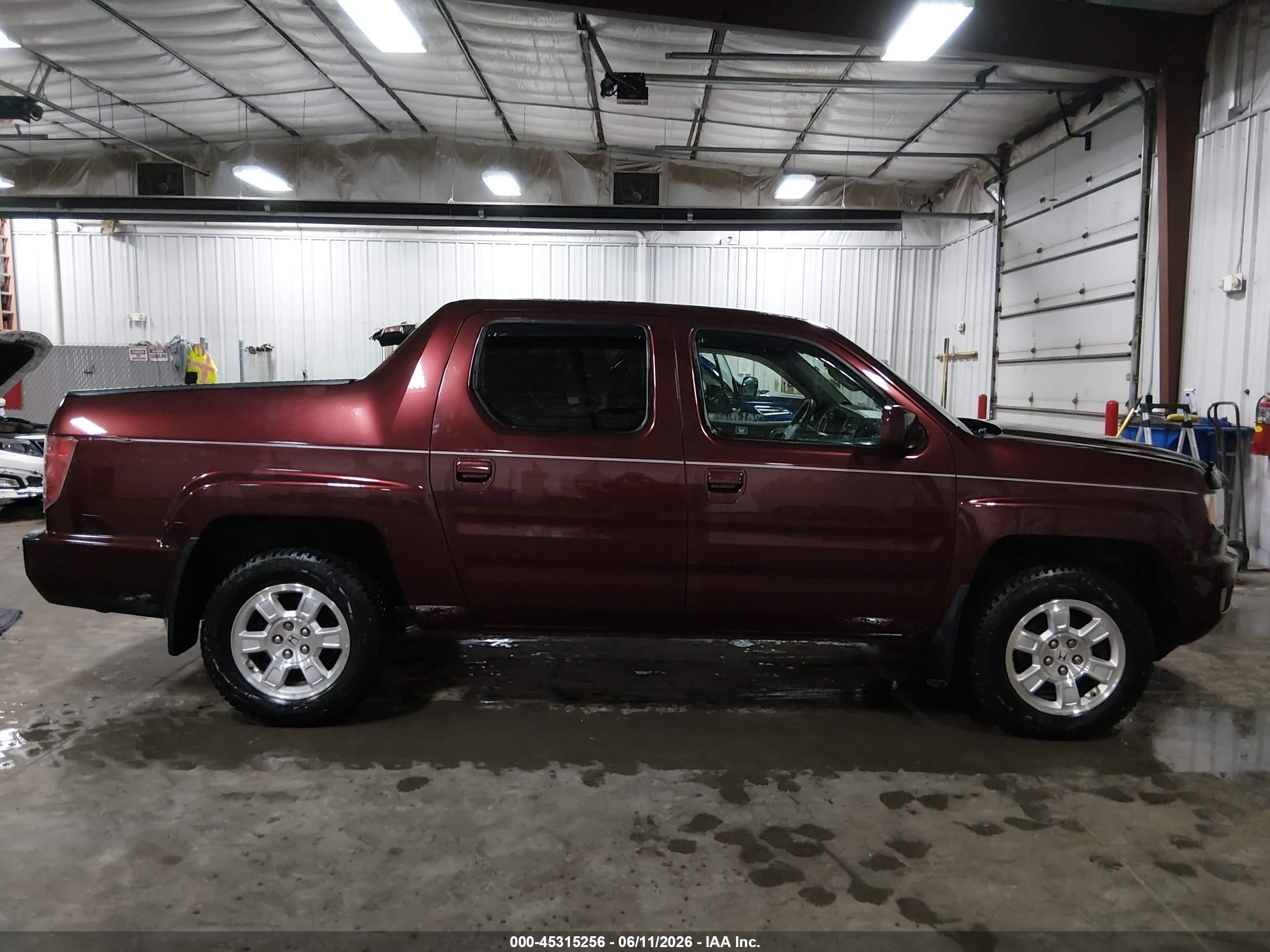 2009 Honda Ridgeline Rts Maroon vin: 5FPYK16429B106551