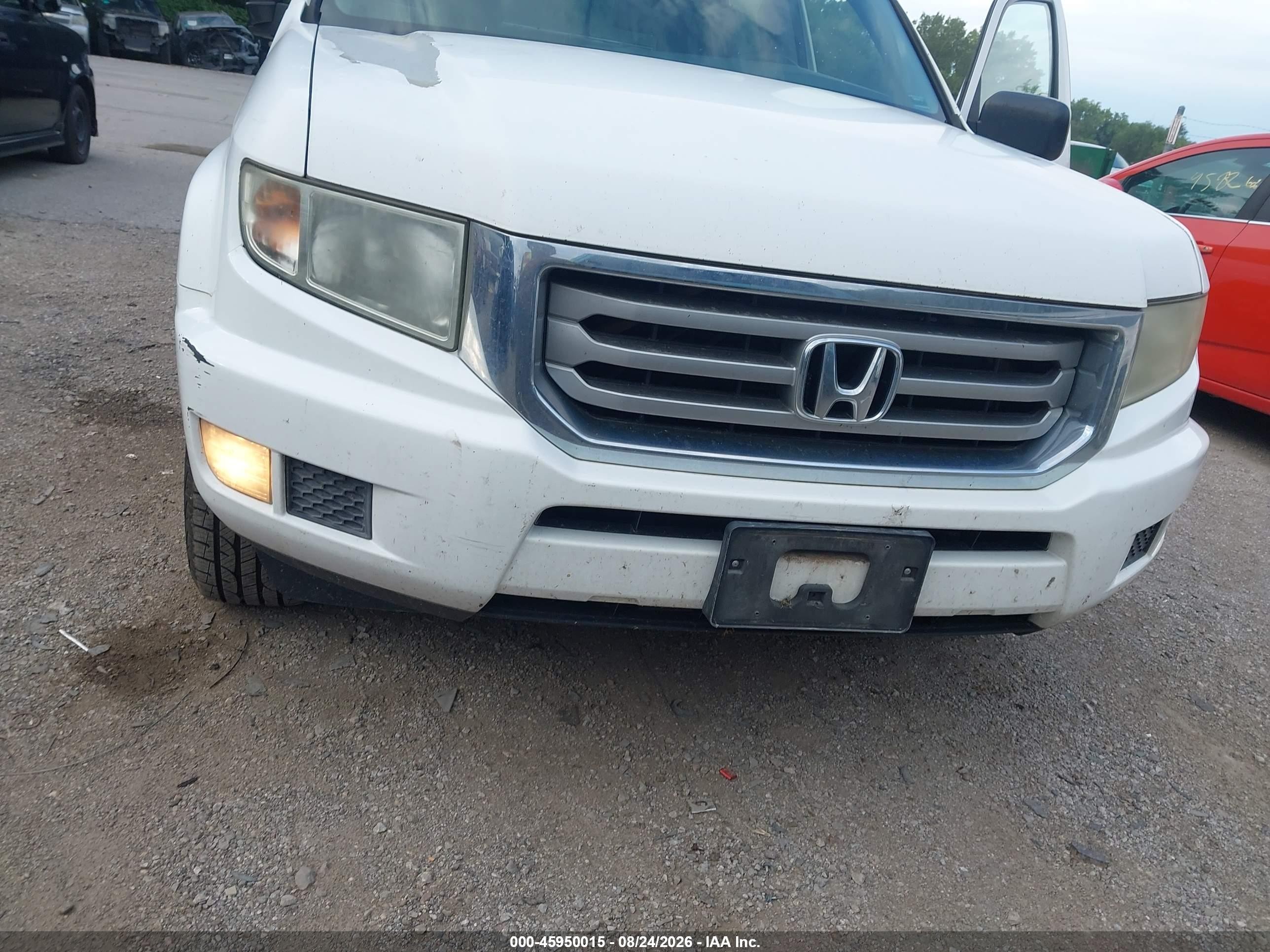 2012 Honda Ridgeline Rt White vin: 5FPYK1F20CB003733