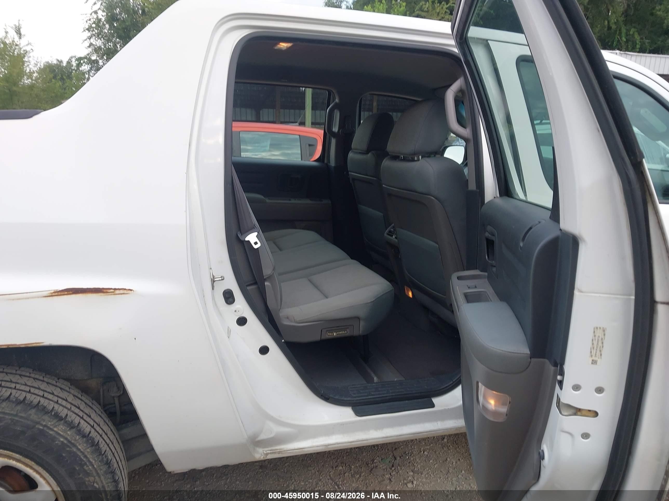 2012 Honda Ridgeline Rt White vin: 5FPYK1F20CB003733