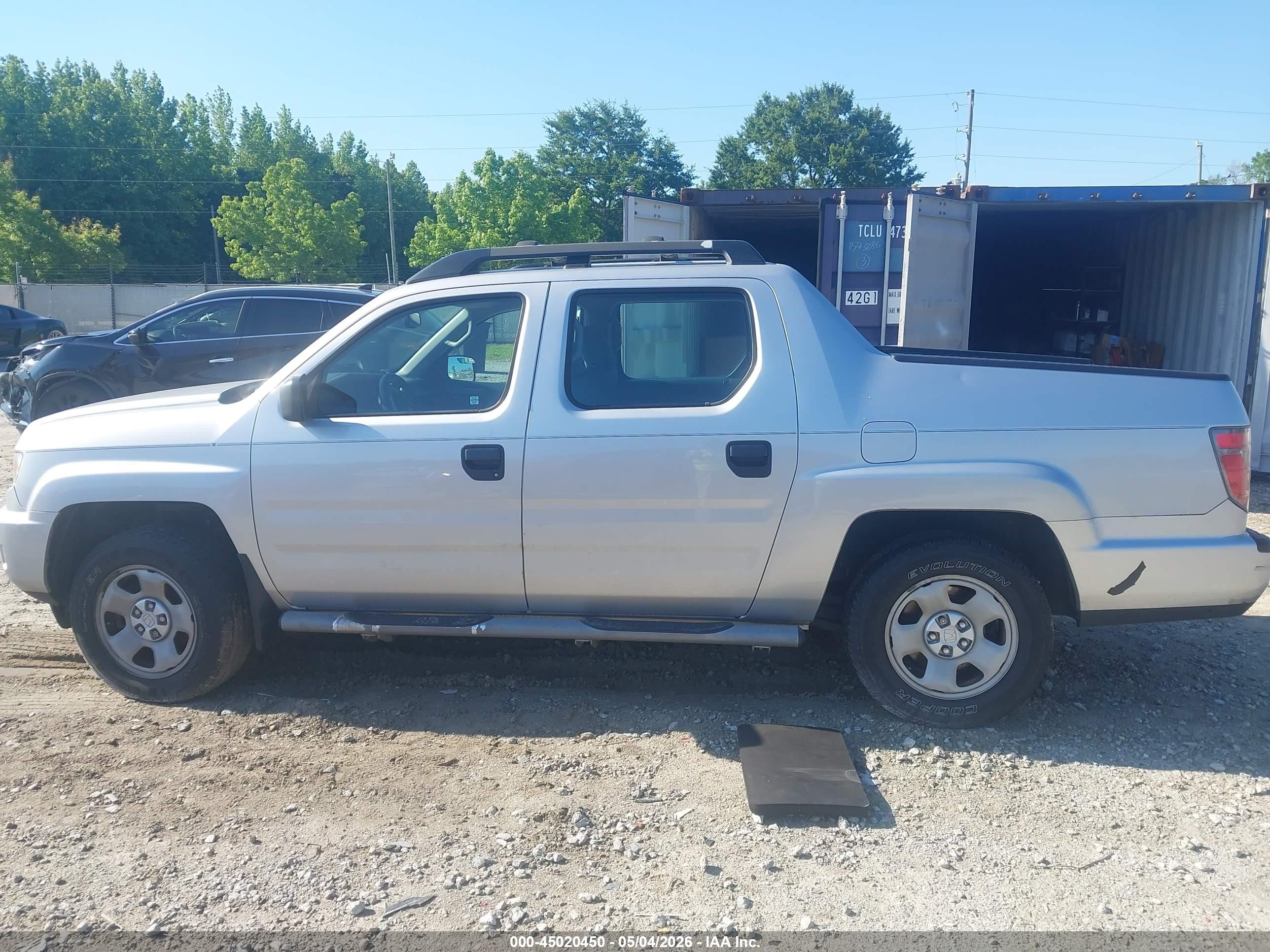 2013 Honda Ridgeline Rt Silver vin: 5FPYK1F20DB017536