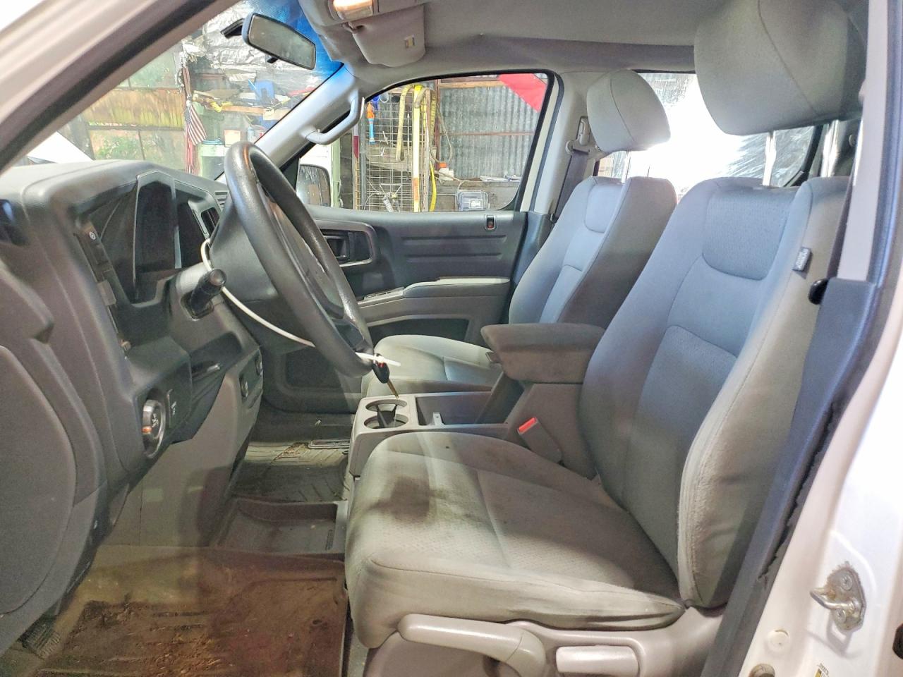 2010 Honda Ridgeline Rt White vin: 5FPYK1F26AB005970