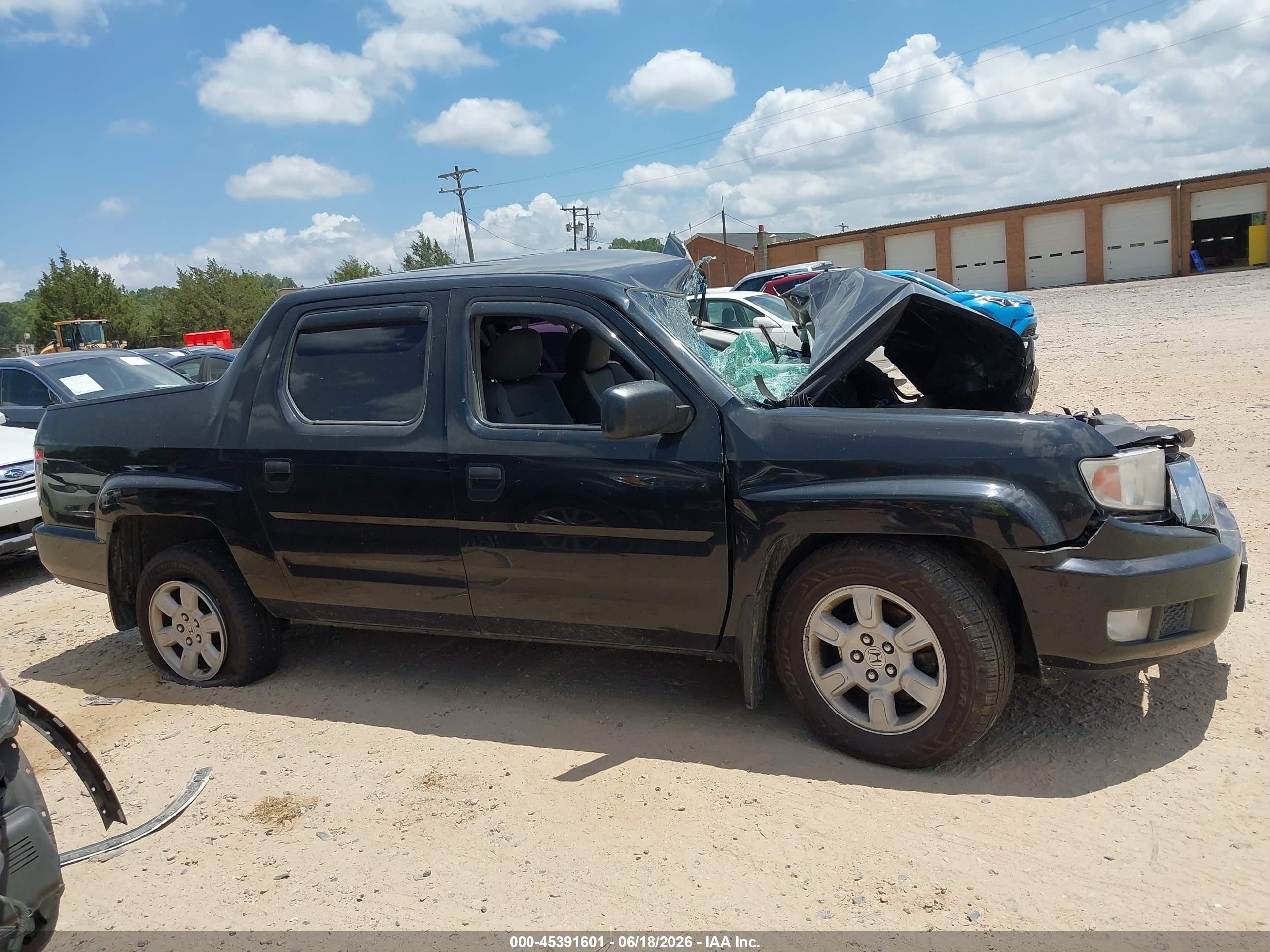 2011 Honda Ridgeline Rt Black vin: 5FPYK1F26BB009082