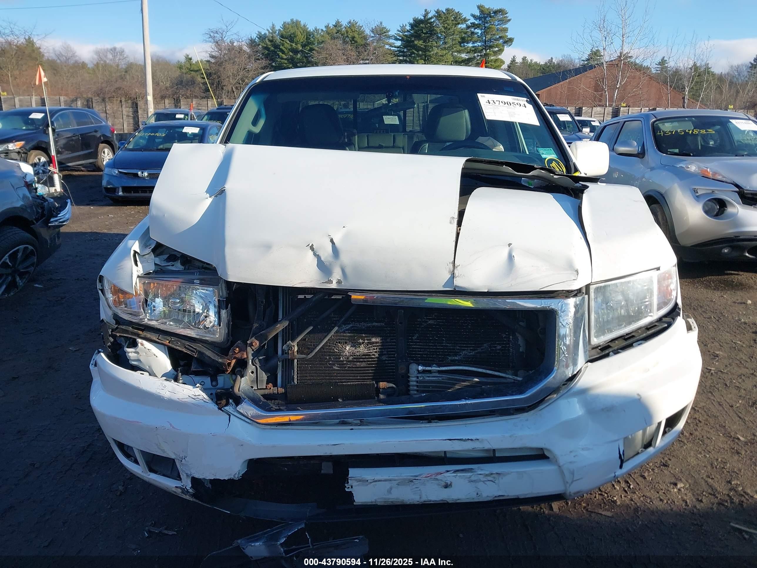 2011 Honda Ridgeline Rts White vin: 5FPYK1F44BB452493