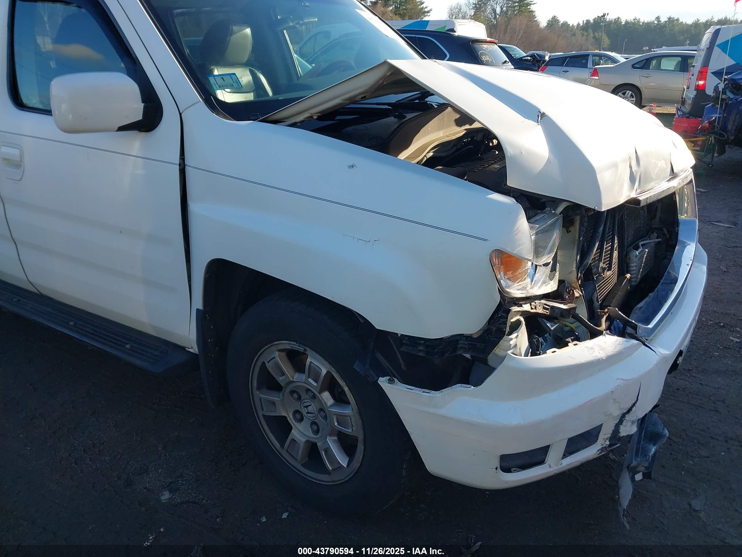 2011 Honda Ridgeline Rts White vin: 5FPYK1F44BB452493