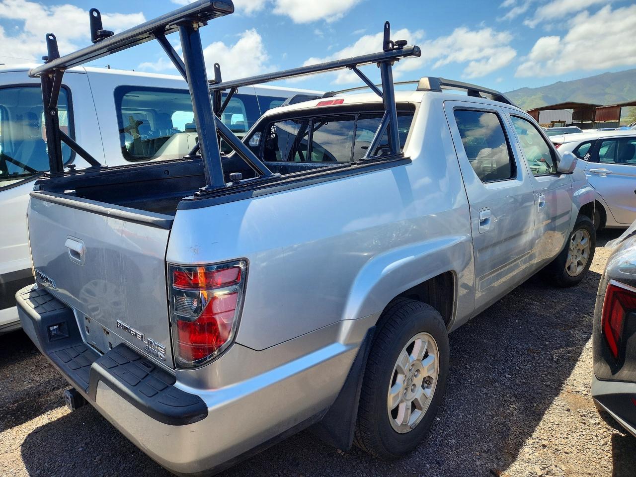 2013 Honda Ridgeline Sport Silver vin: 5FPYK1F45DB017274