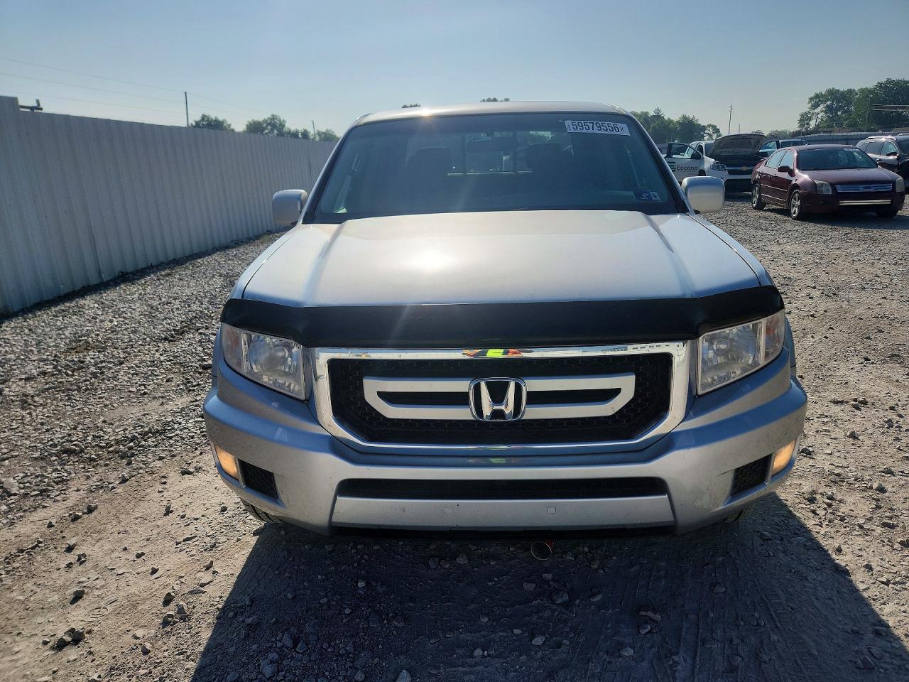 2011 Honda Ridgeline Rts Silver vin: 5FPYK1F46BB009441