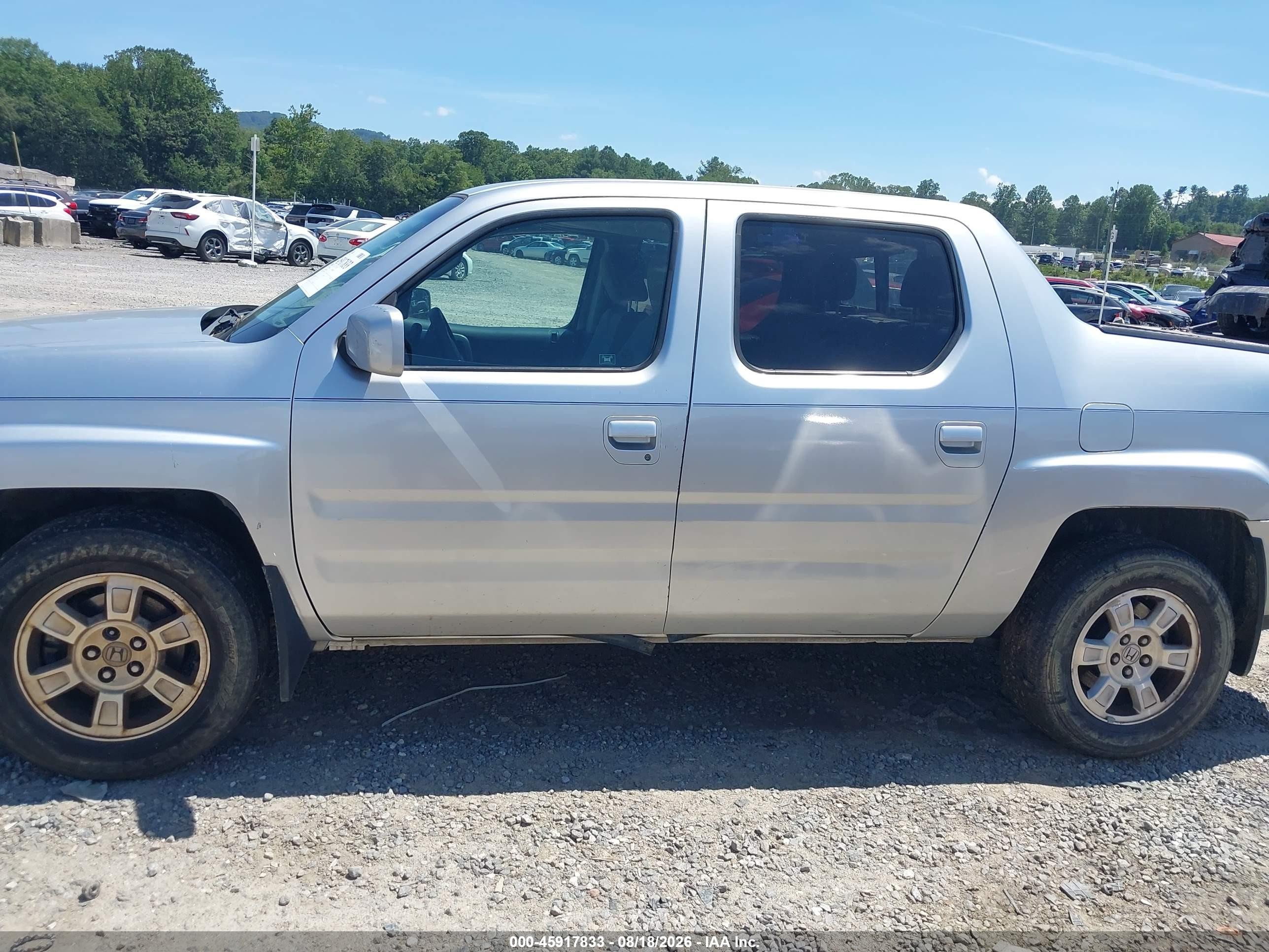 2011 Honda Ridgeline Rts Silver vin: 5FPYK1F47BB005978
