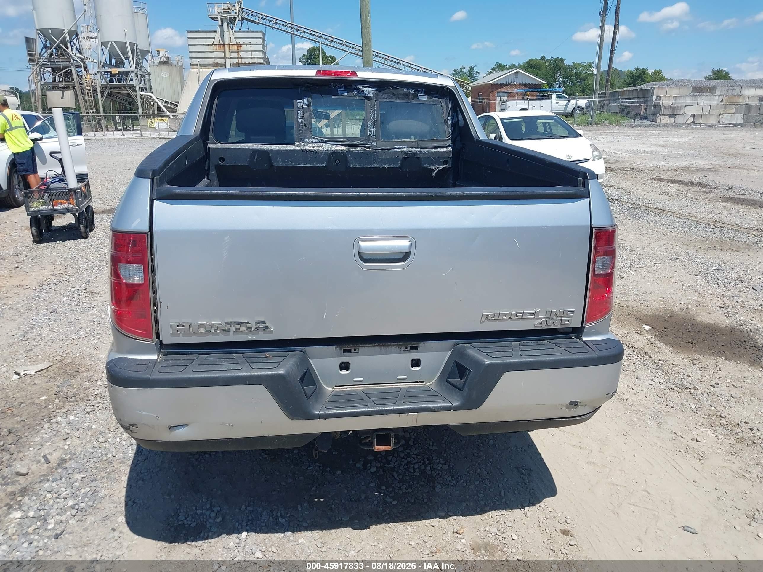 2011 Honda Ridgeline Rts Silver vin: 5FPYK1F47BB005978
