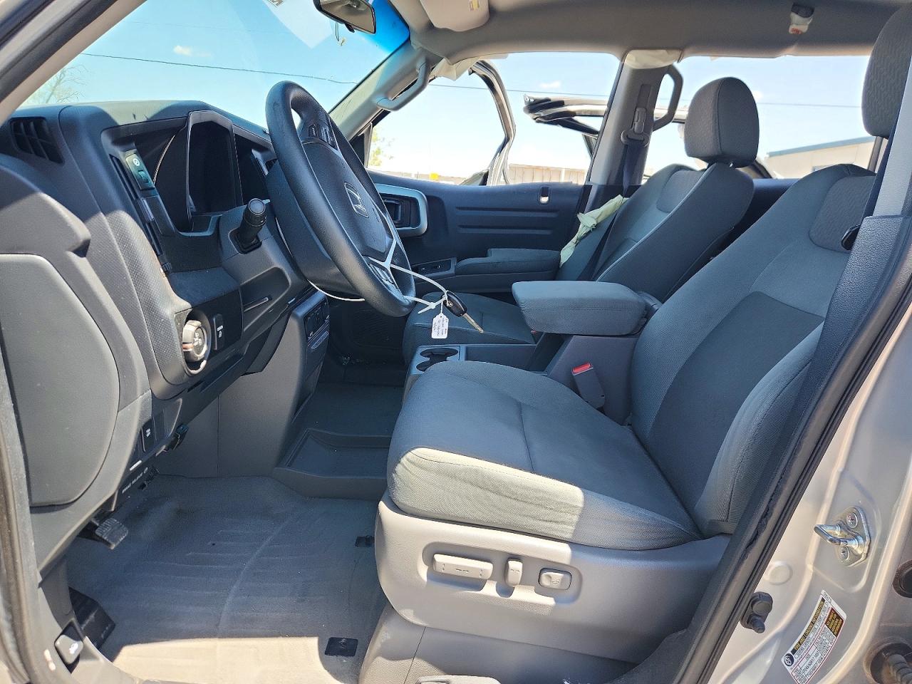 2011 Honda Ridgeline Rts Silver vin: 5FPYK1F48BB010932